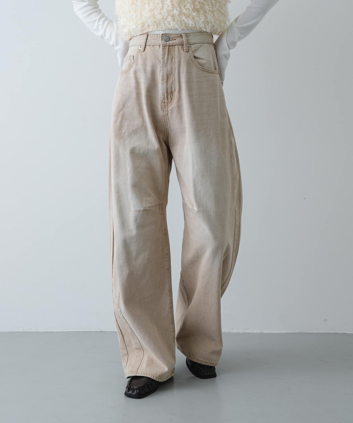 BEIGE