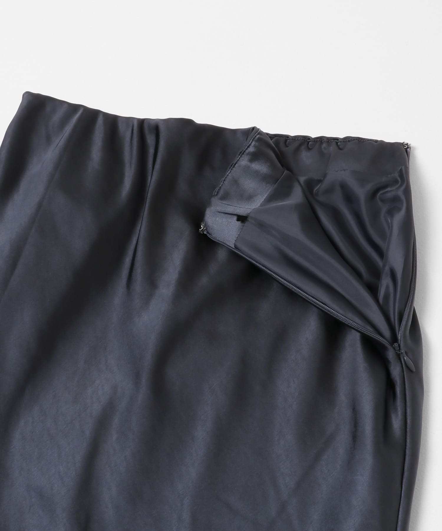 サテンアイラインスカート CHARCOAL S