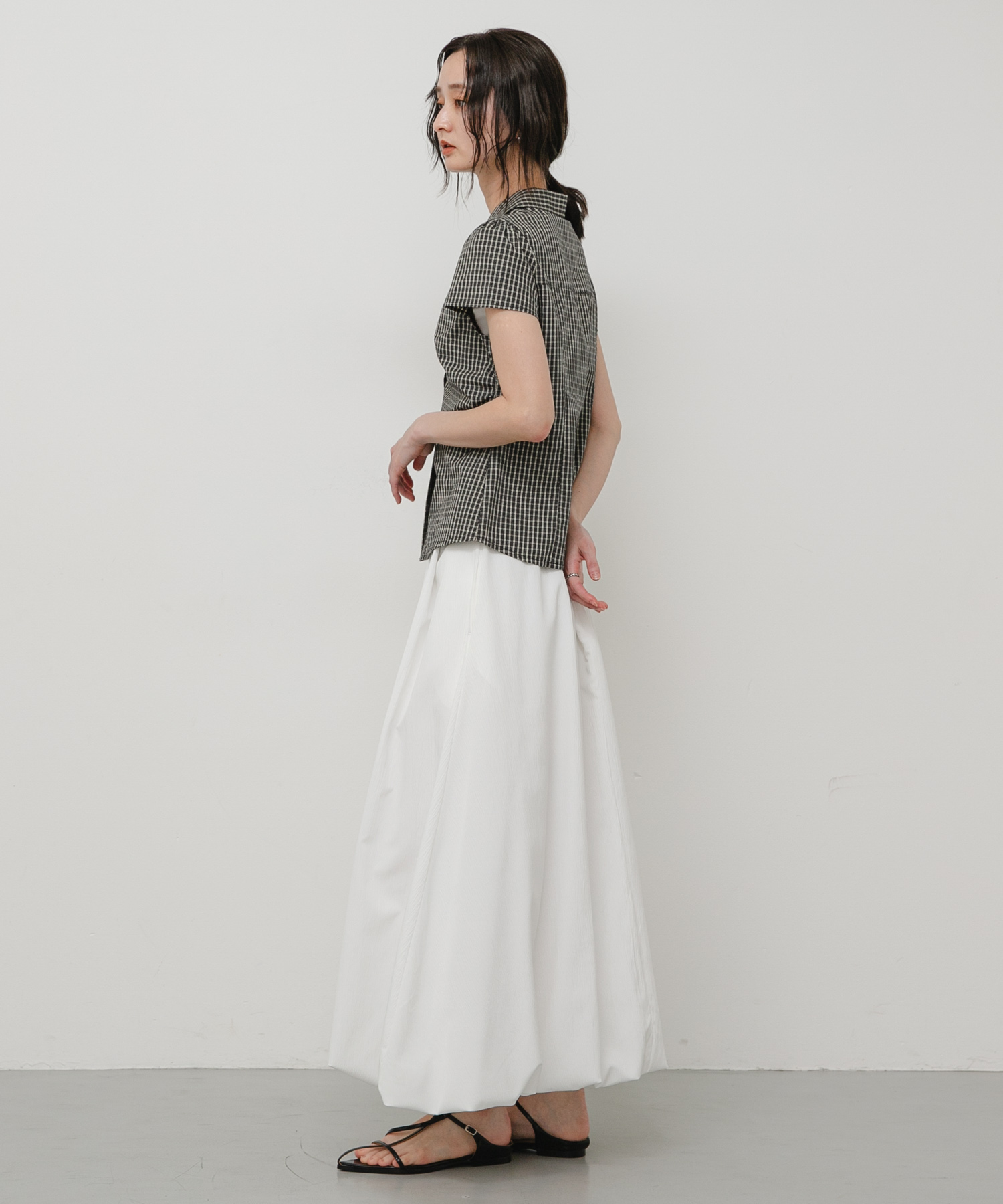 OFF WHITE