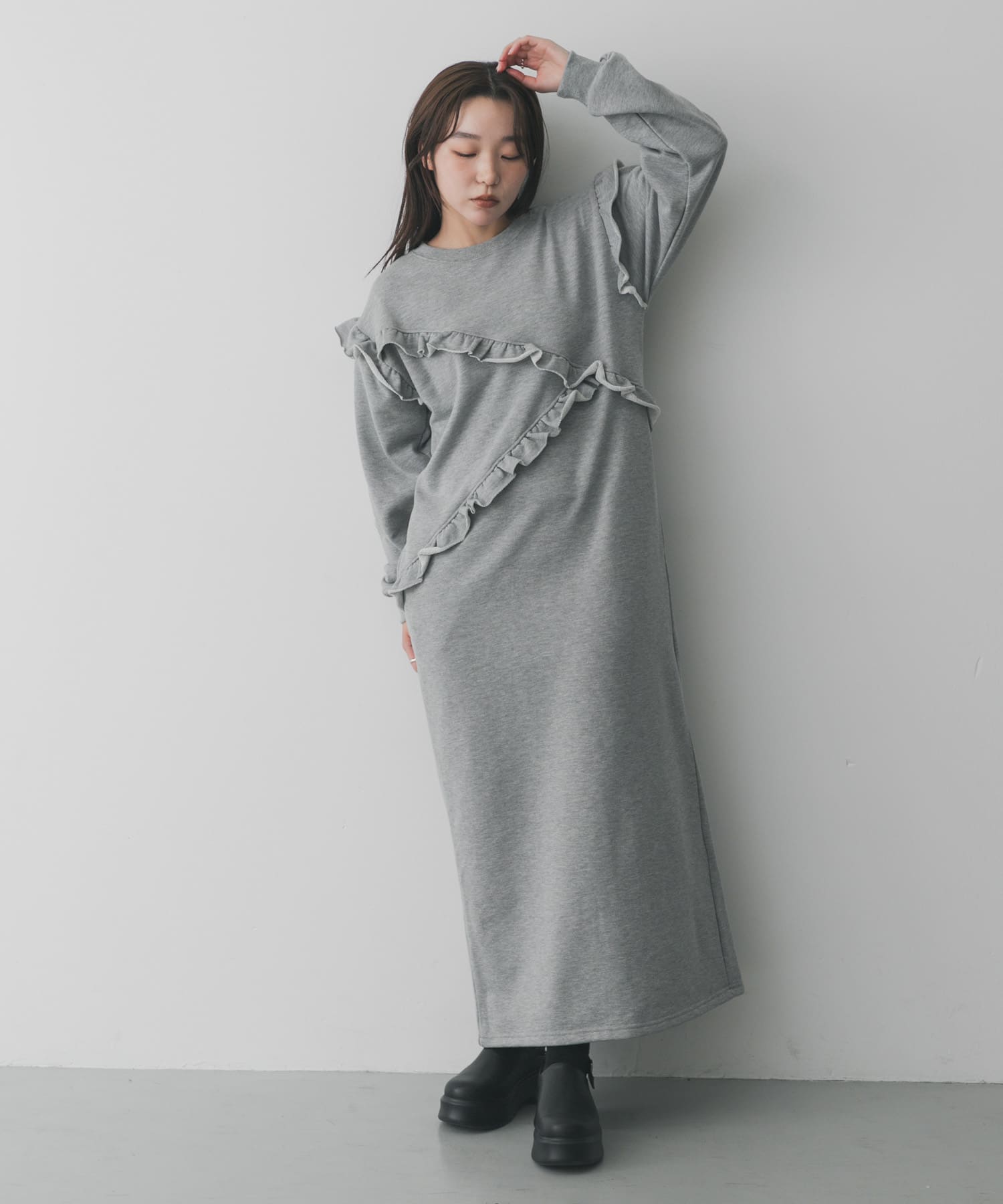 フリルカットワンピース