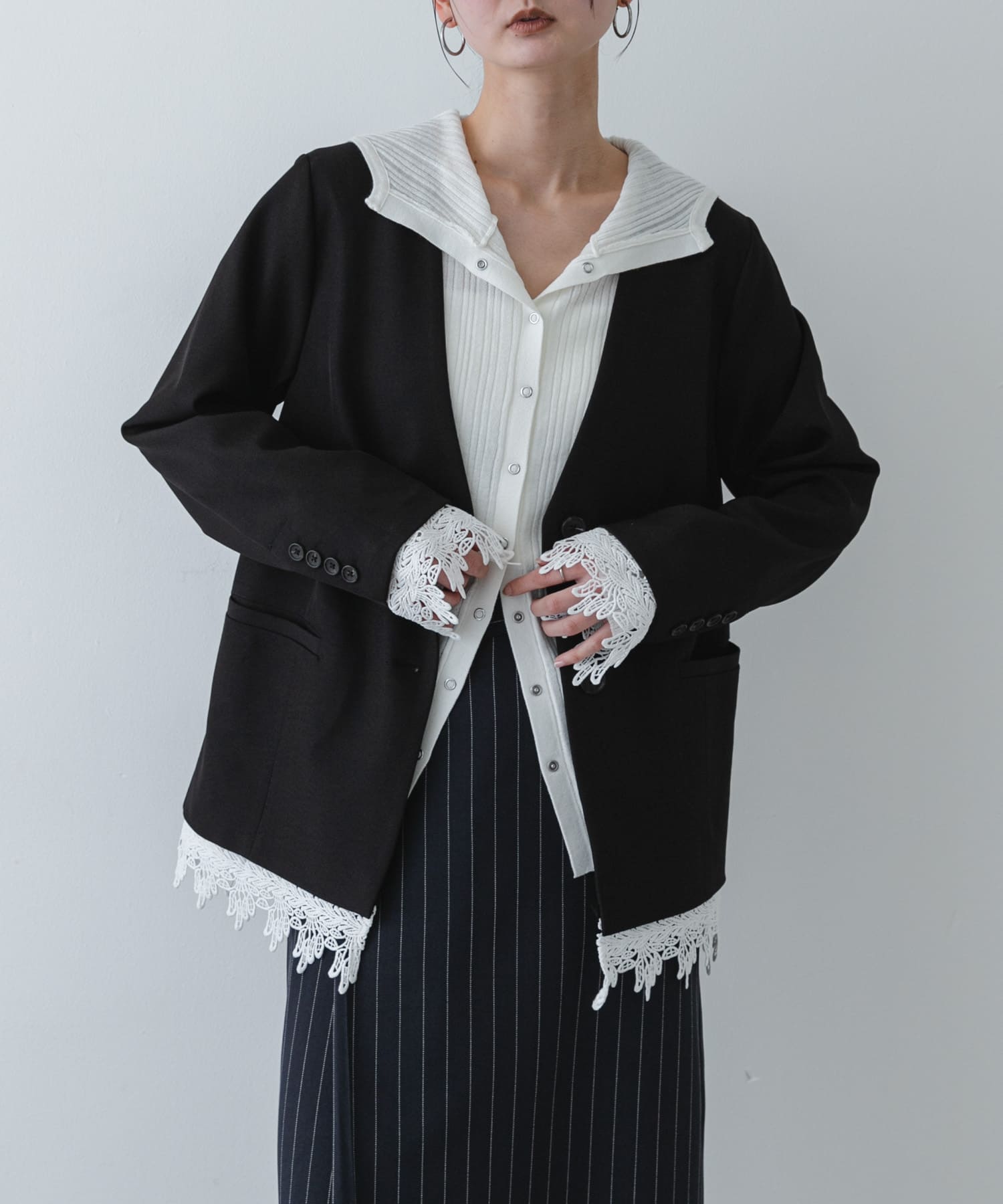 レースレイヤードノーカラージャケット