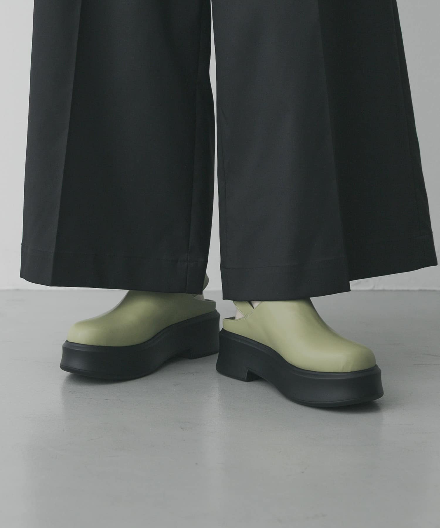 クロッグベルトサボ Y.BEIGE S