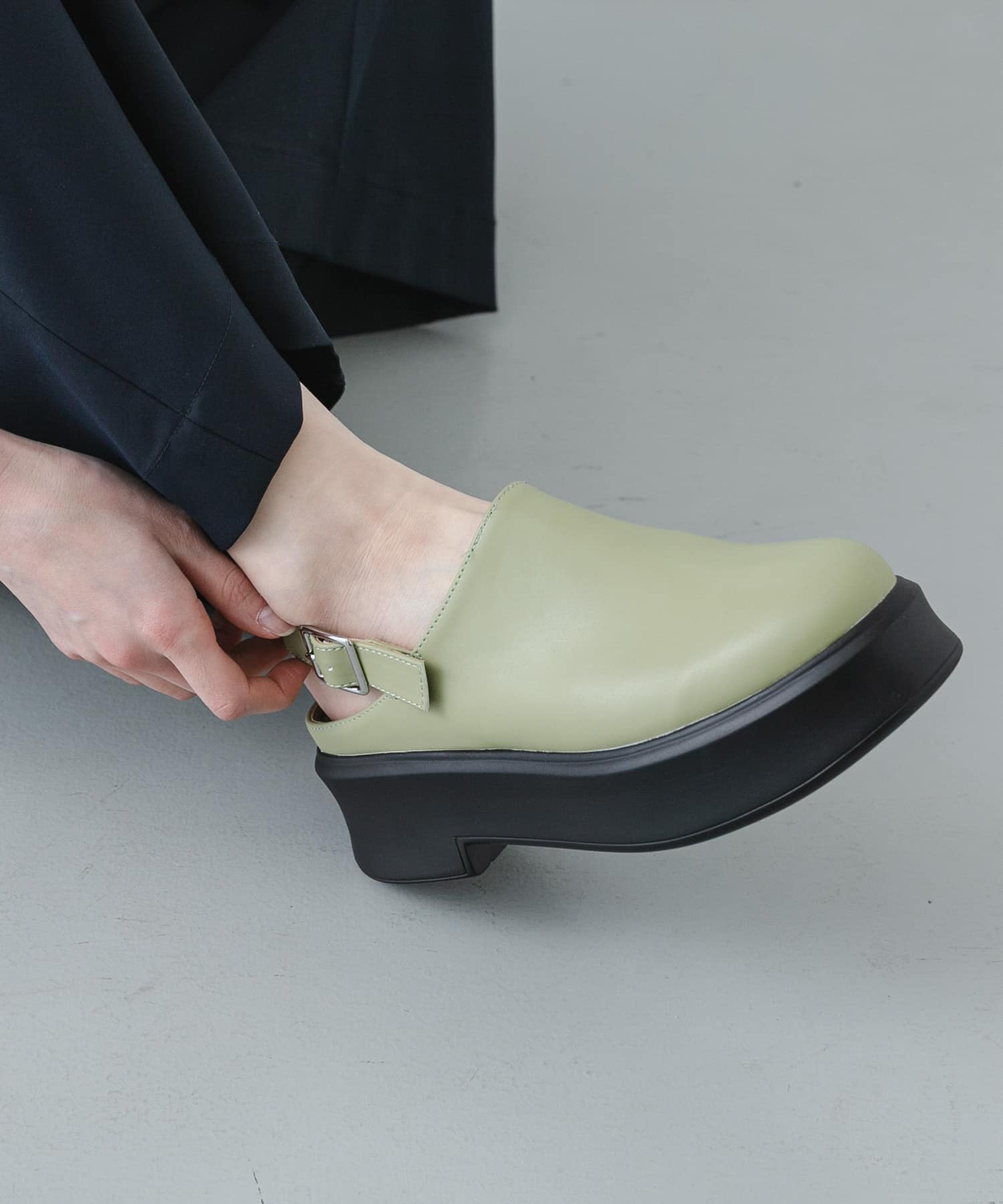 クロッグベルトサボ Y.BEIGE S