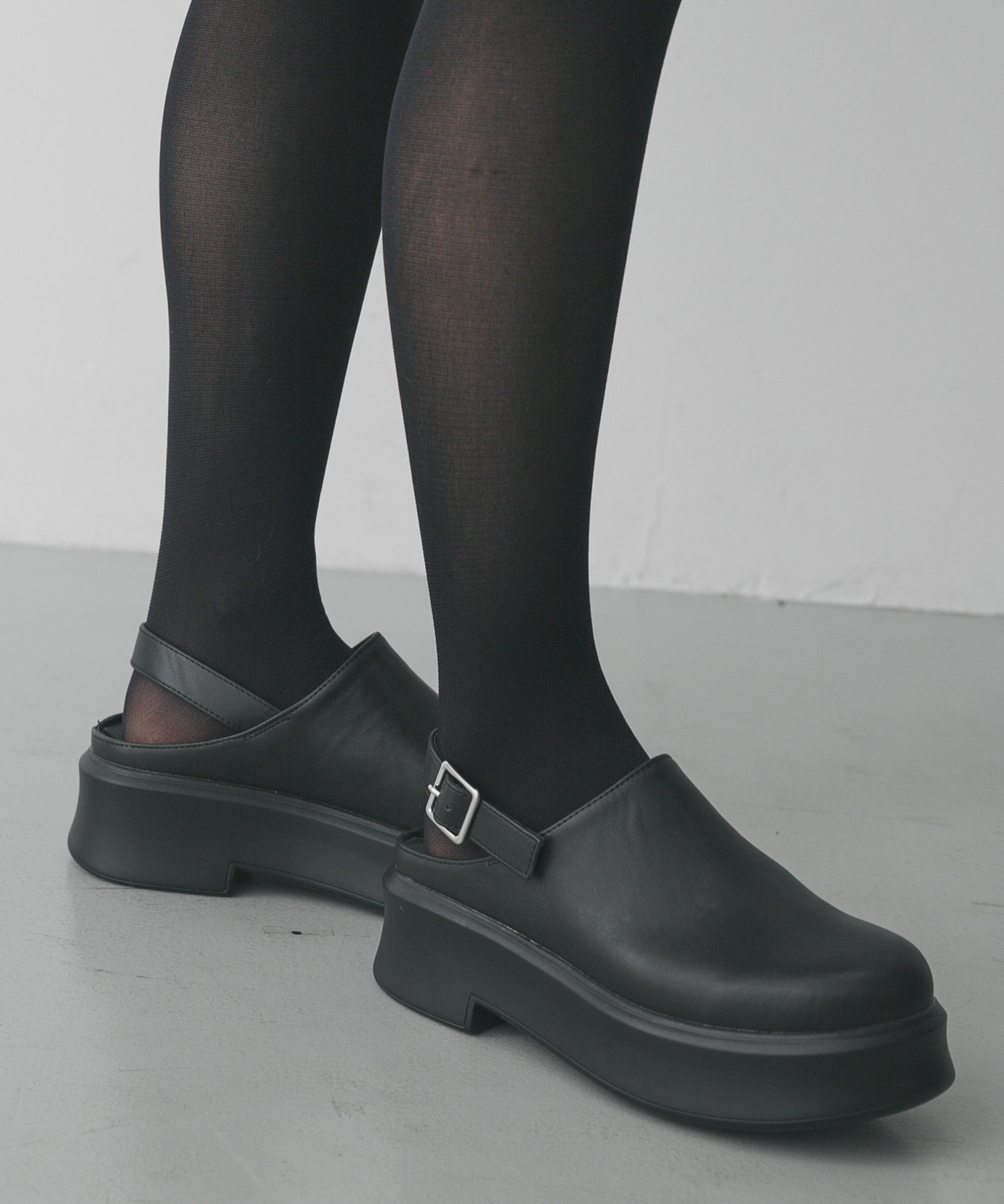 クロッグベルトサボ BLACK M