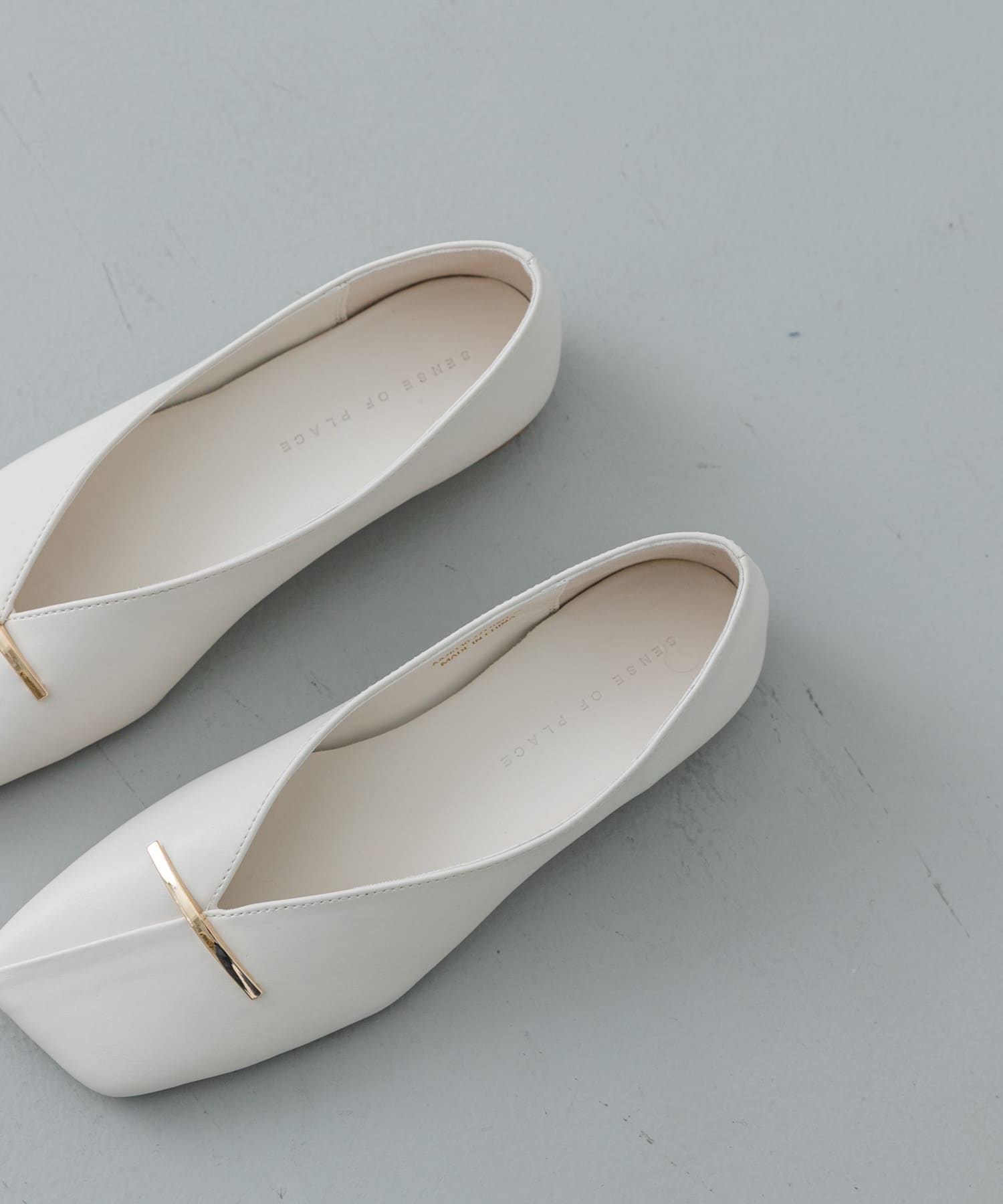 IVORY