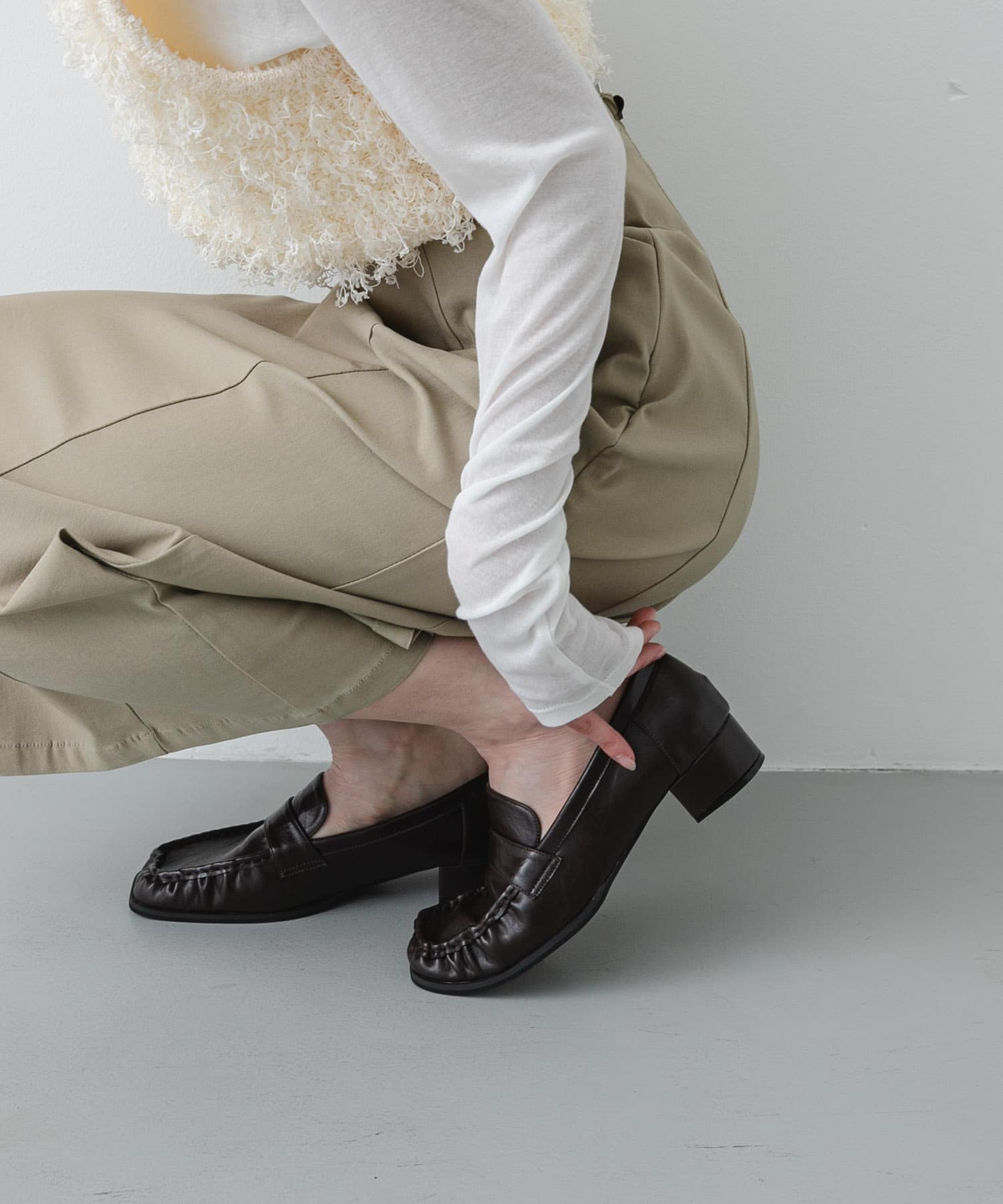 ワイドスクエアギャザーローファー BROWN S