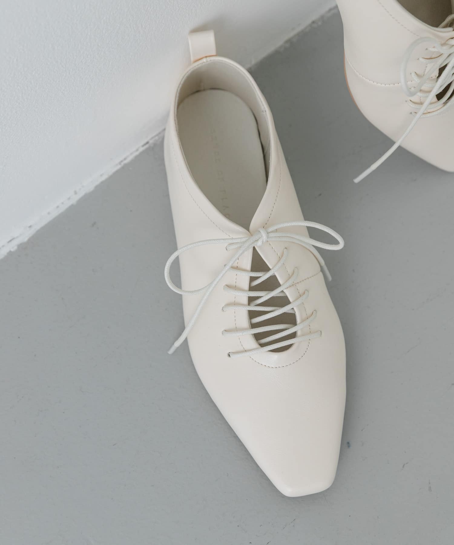 『抗菌』ギャザーレースアップシューズ IVORY S