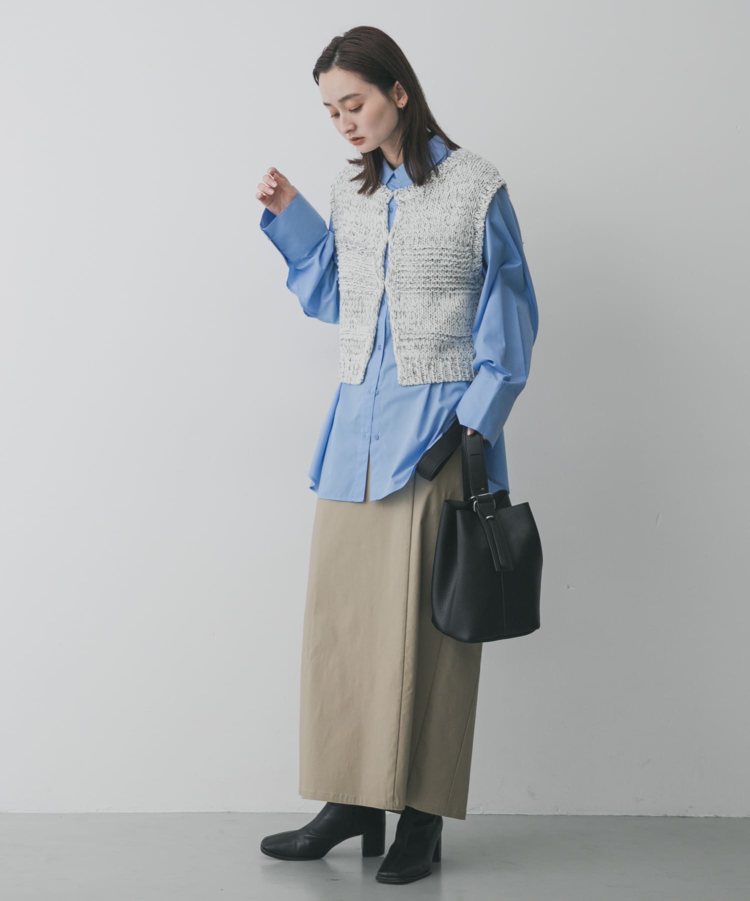 マルチショルダースクエアバッグ BLACK One