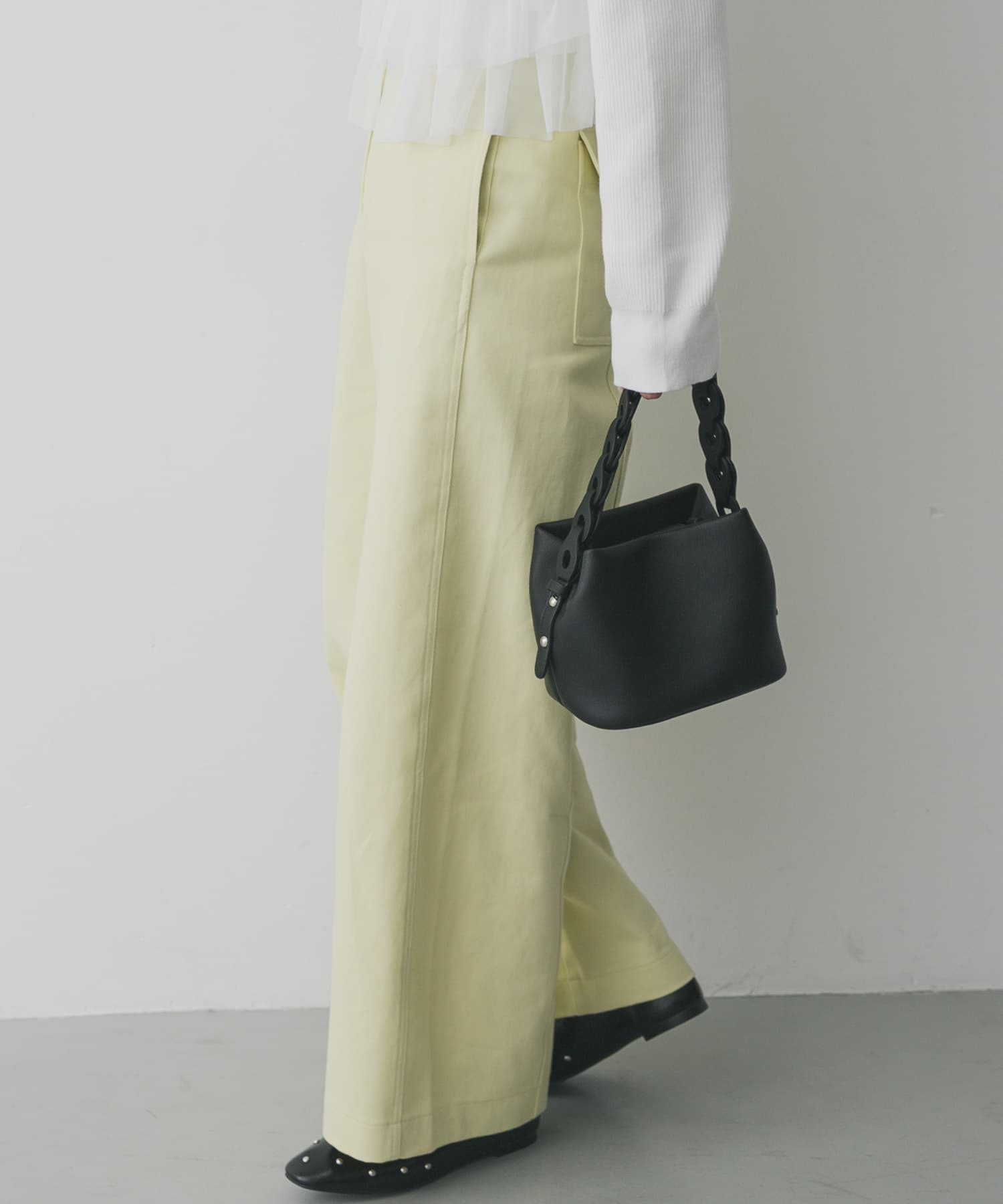 チェーンハンドルパフバッグ BLACK One