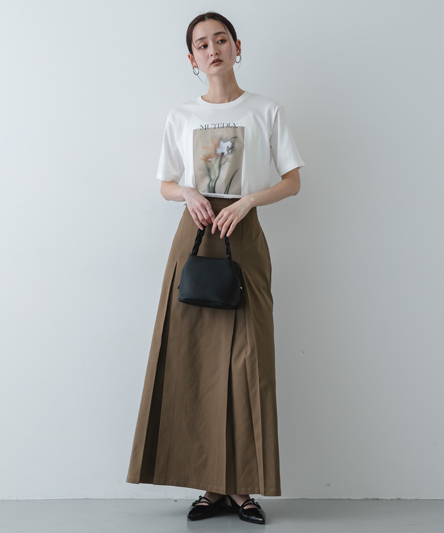 チェーンハンドルパフバッグ BLACK One