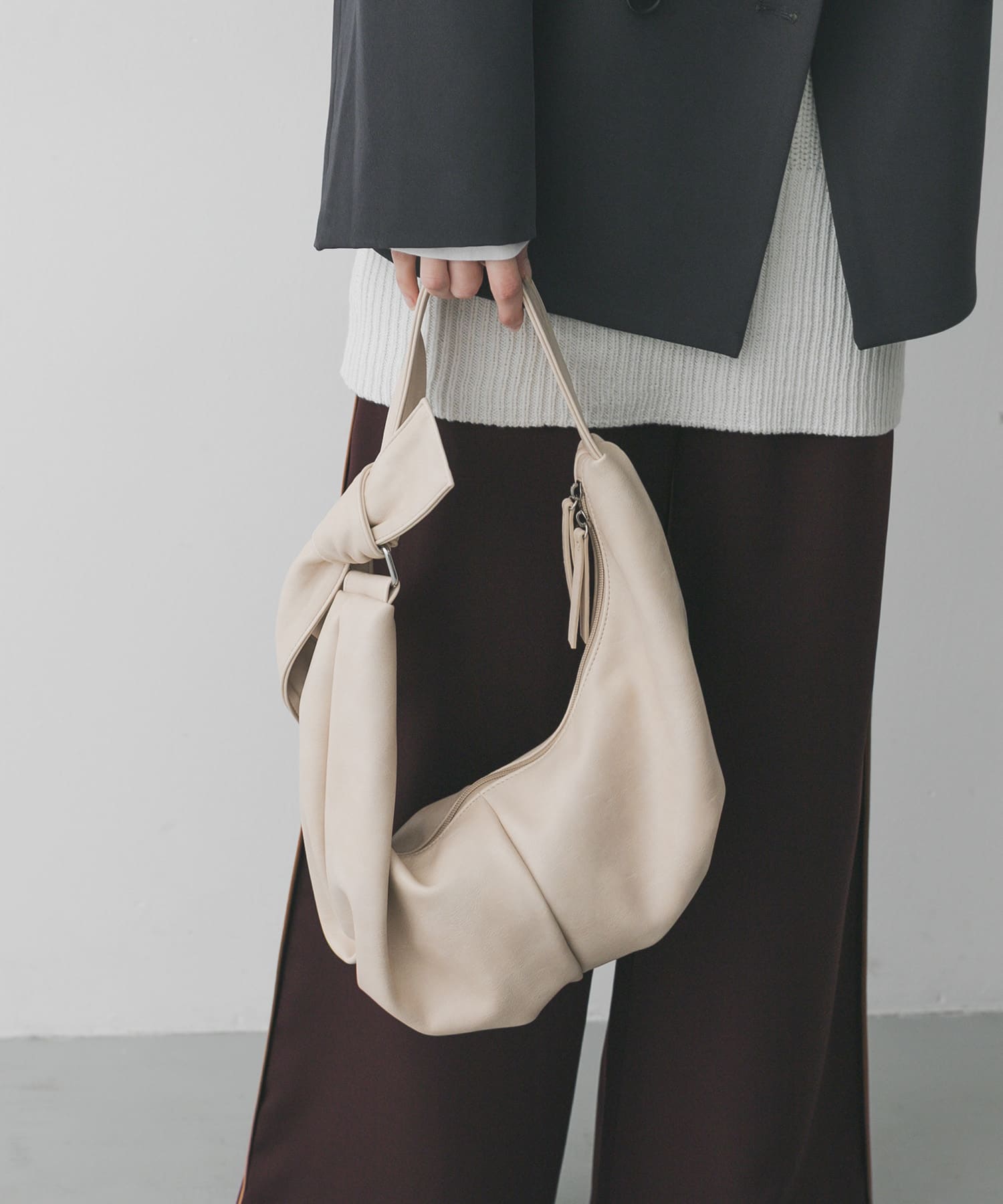クロワッサンショルダーバッグ BEIGE One