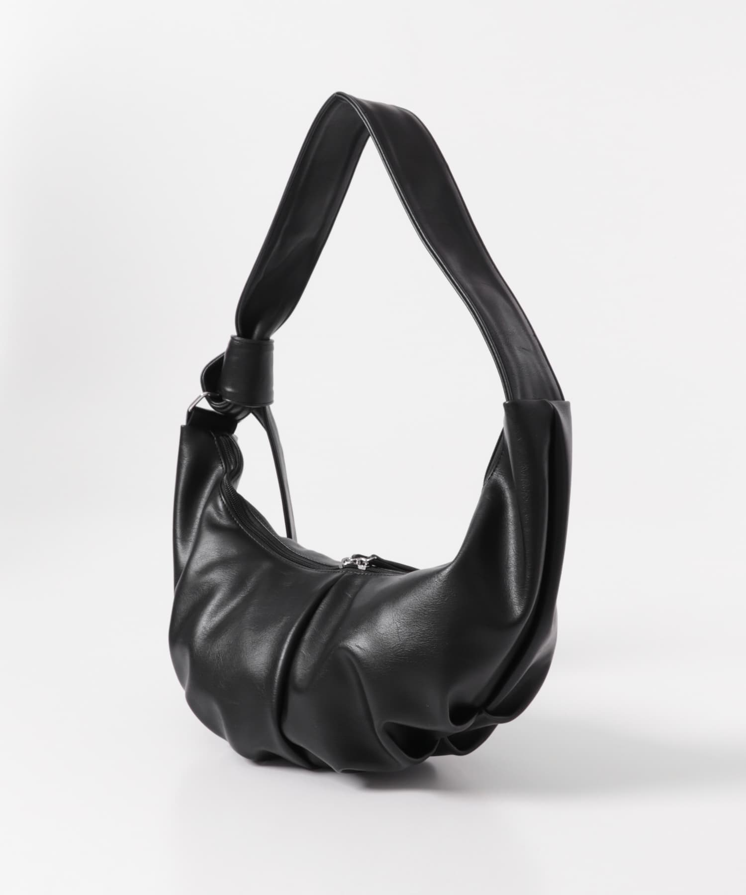 クロワッサンショルダーバッグ BLACK One
