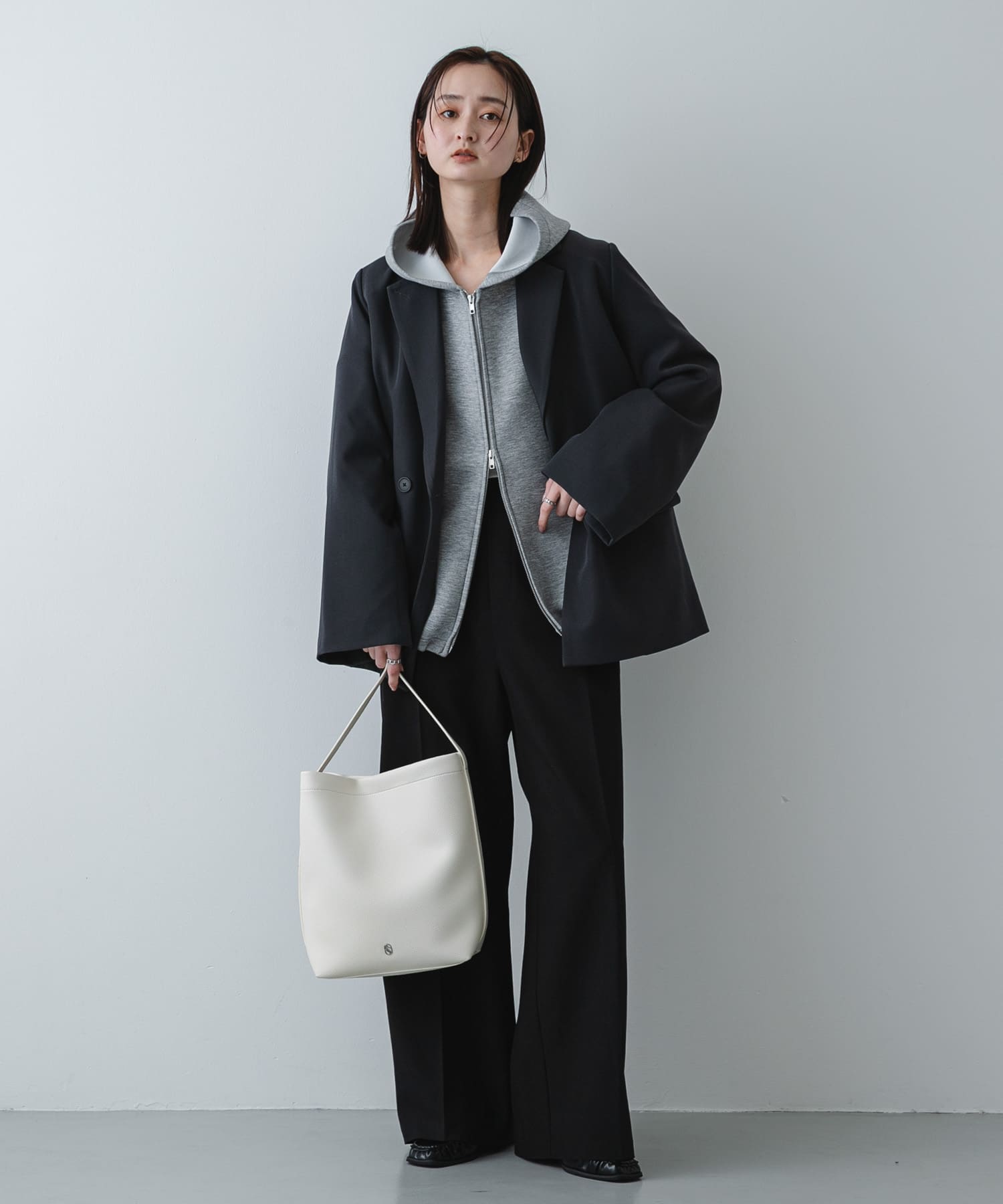 バケツバッグ IVORY One