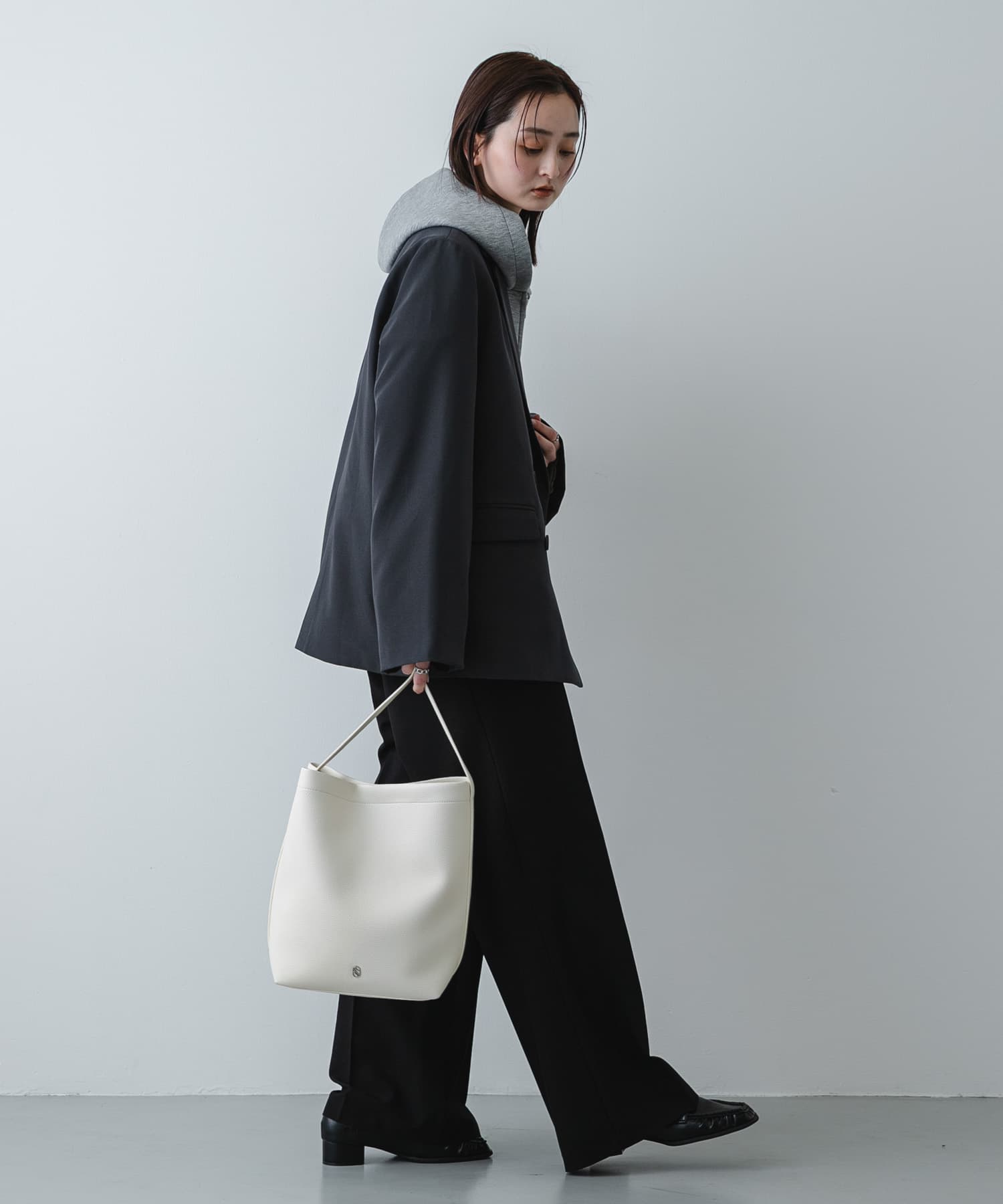 バケツバッグ IVORY One