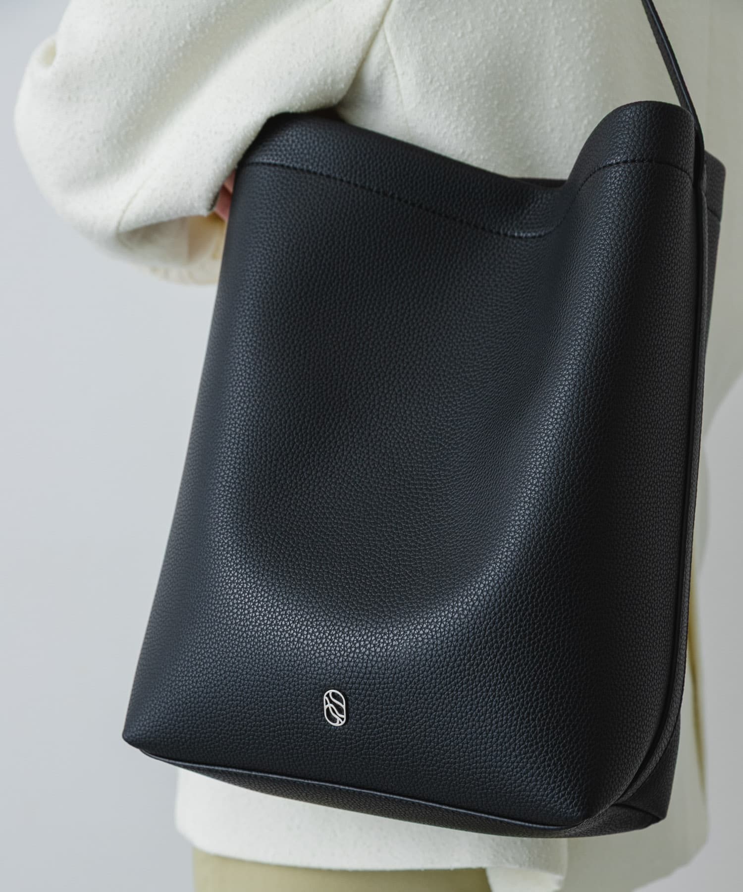 バケツバッグ BLACK One