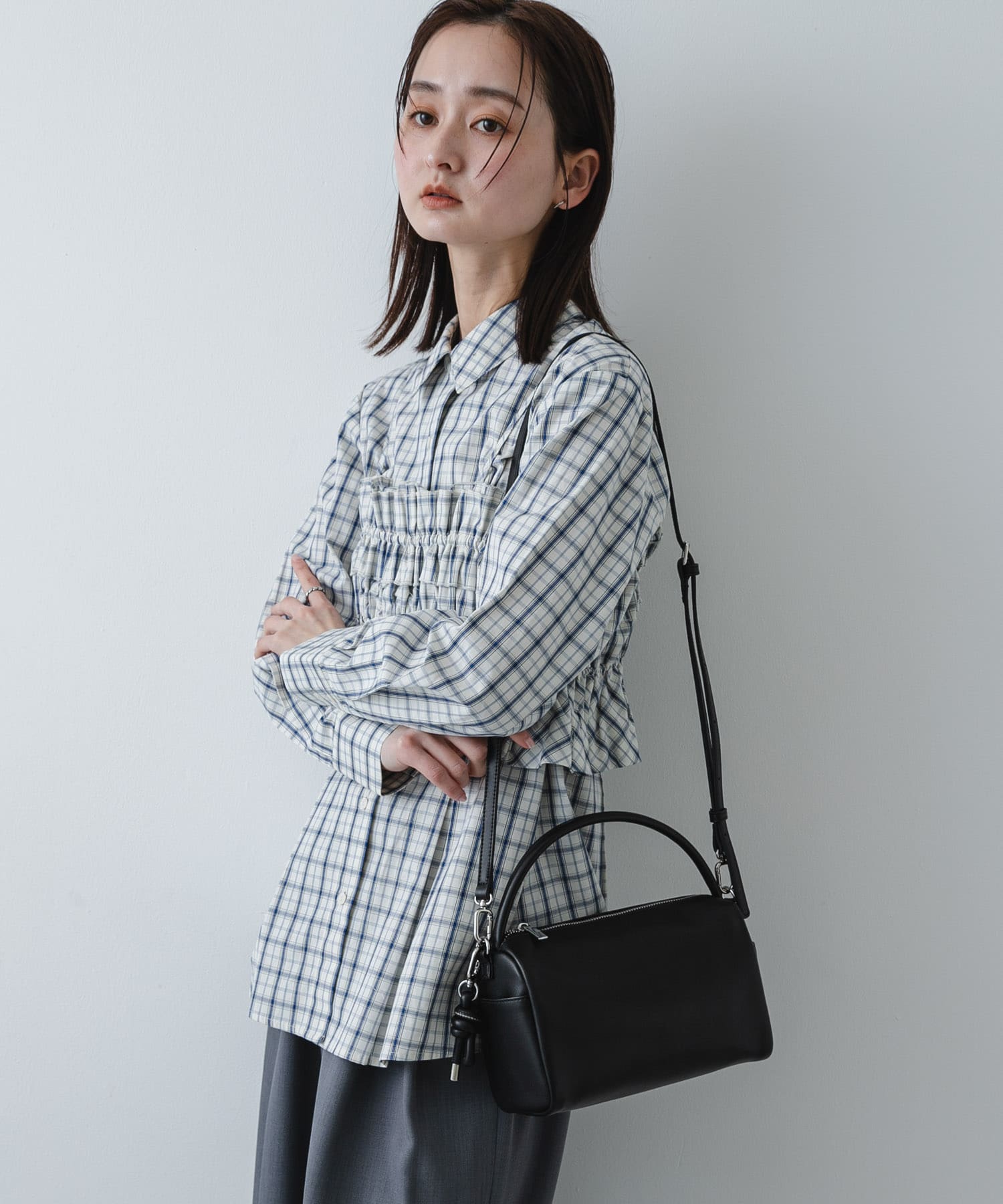 ラウンドスクエアソフトバッグ BLACK One