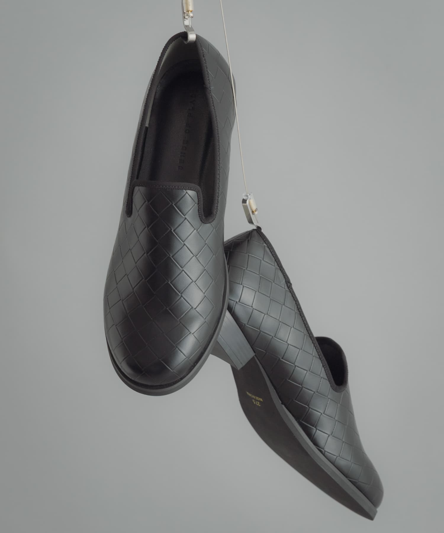 メッシュエンボススリッポンシューズ