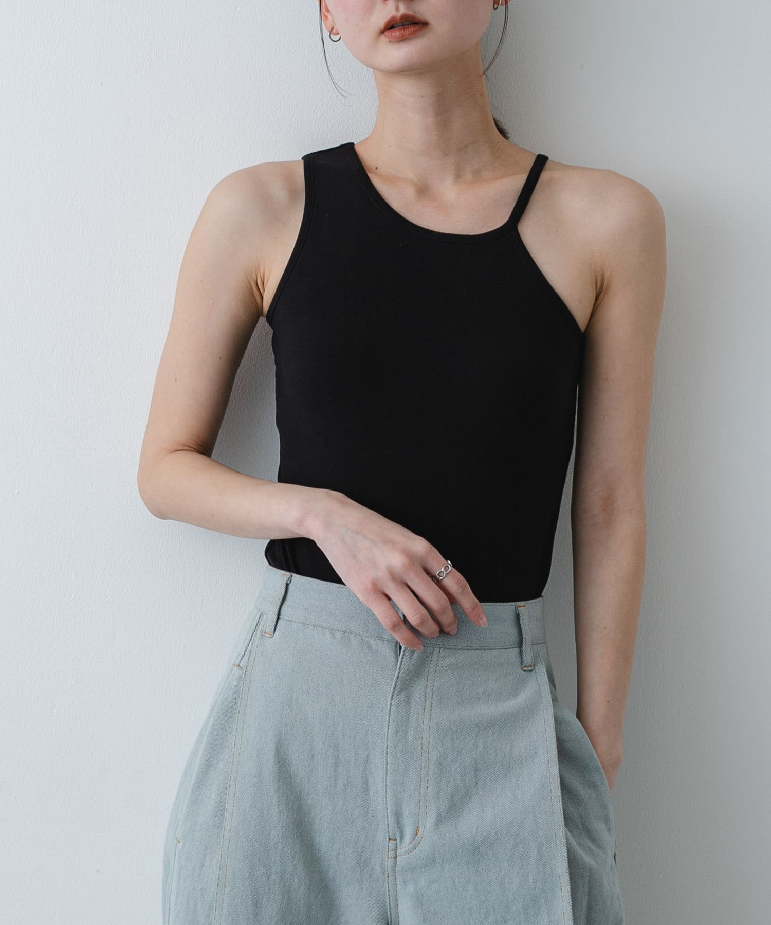 アシメネックカップツキキャミソール(One BROWN): トップス｜URBAN