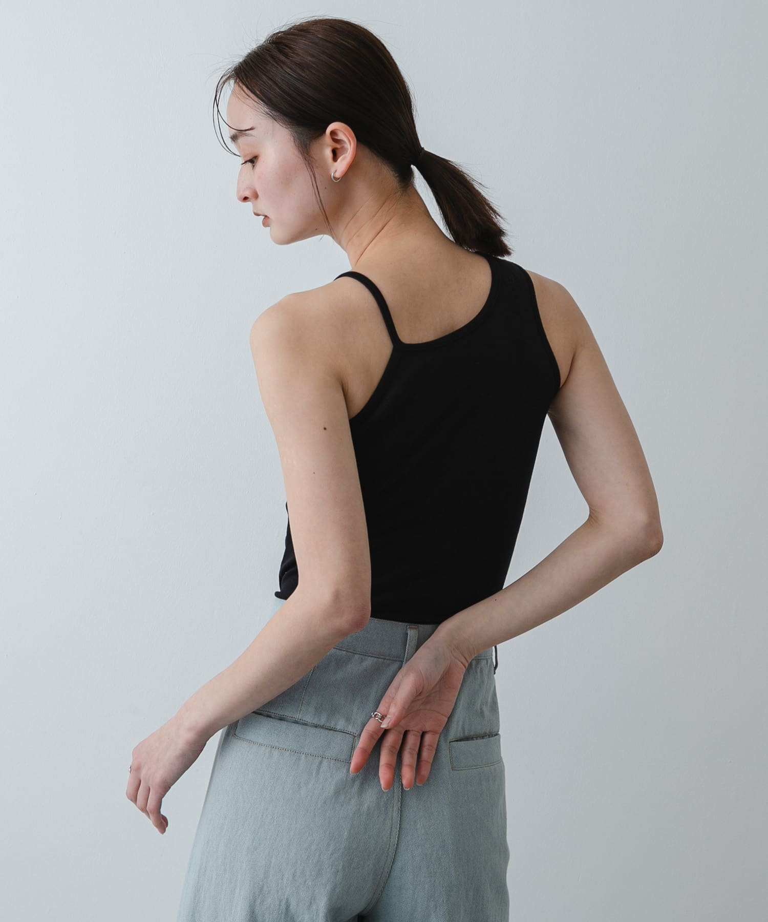 身長：169cm サイズ：one