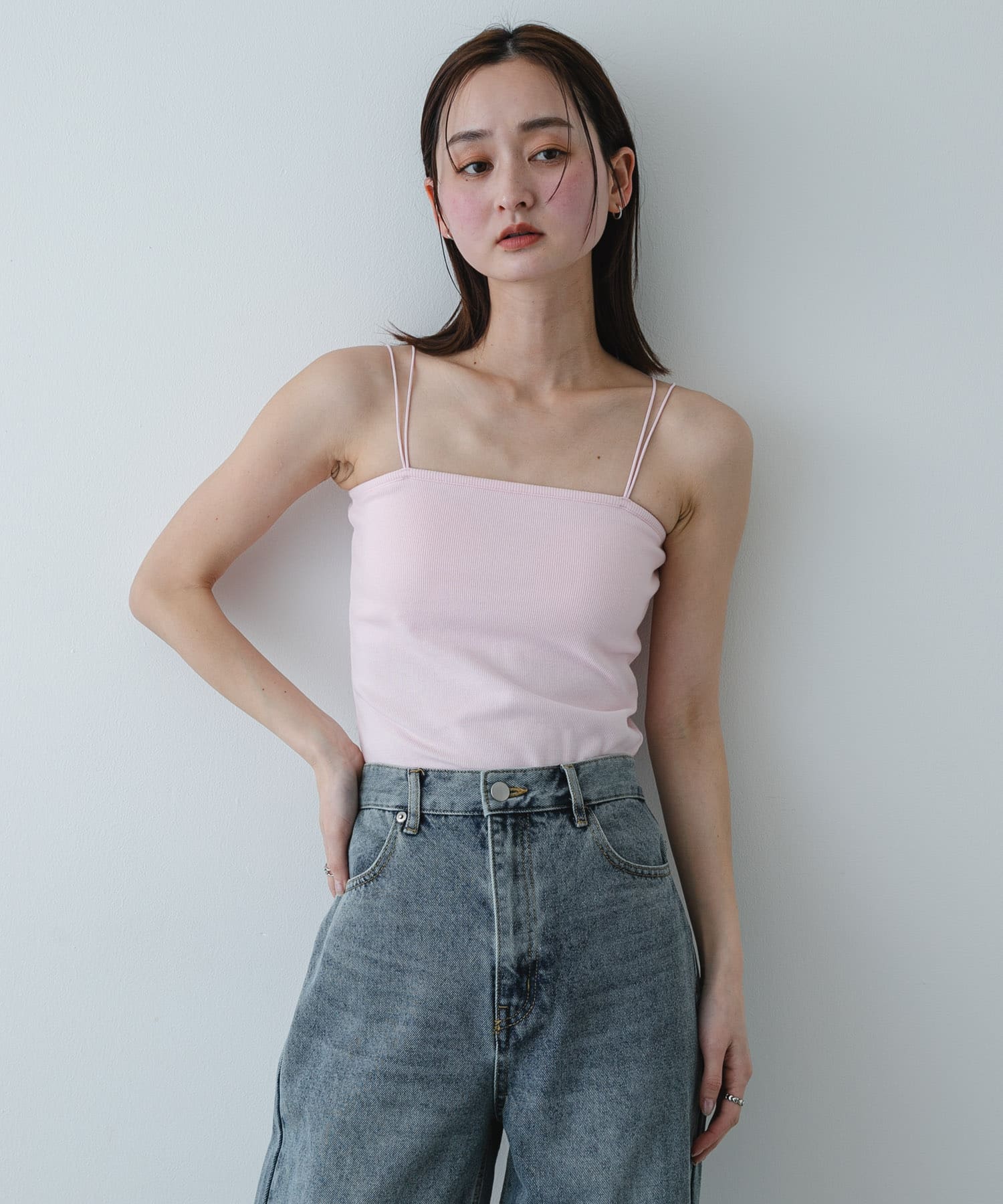 ダブルストラップカップツキキャミソール(One WHITE): トップス｜URBAN