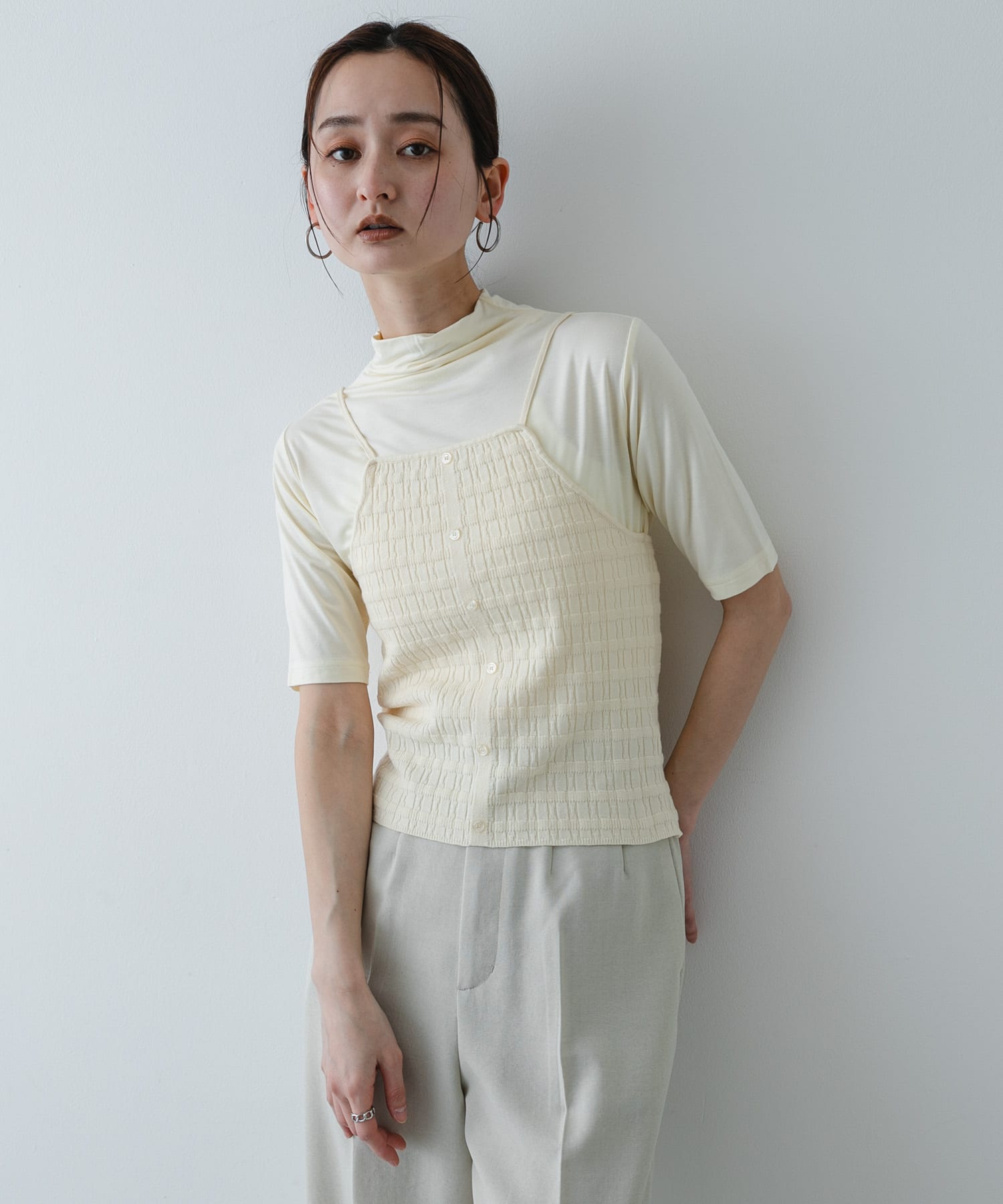 洗濯可』ホルターネックボタンビスチェ(One NAVY): トップス｜URBAN