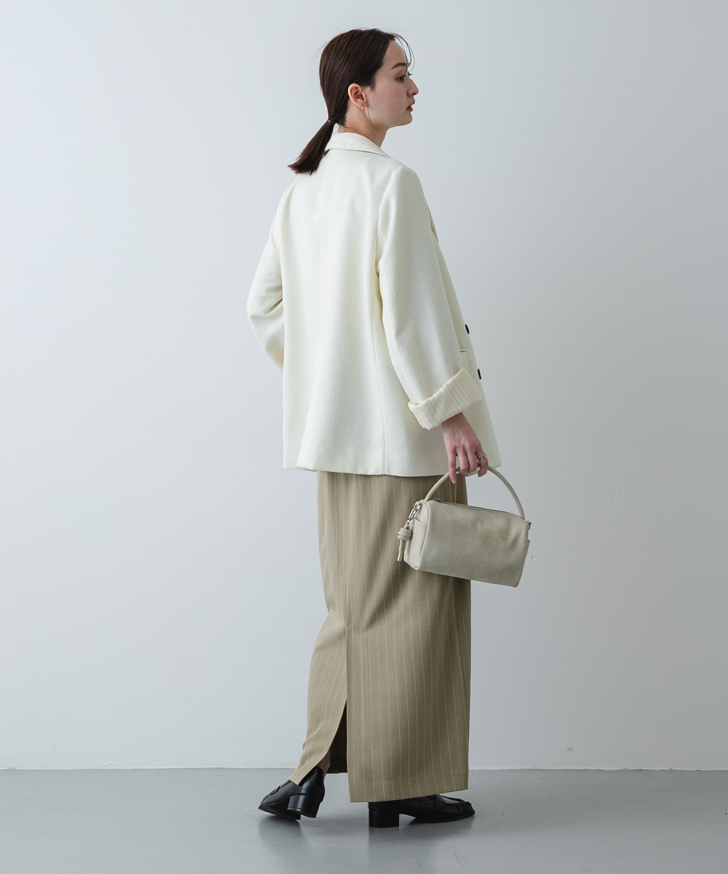 Y.BEIGE