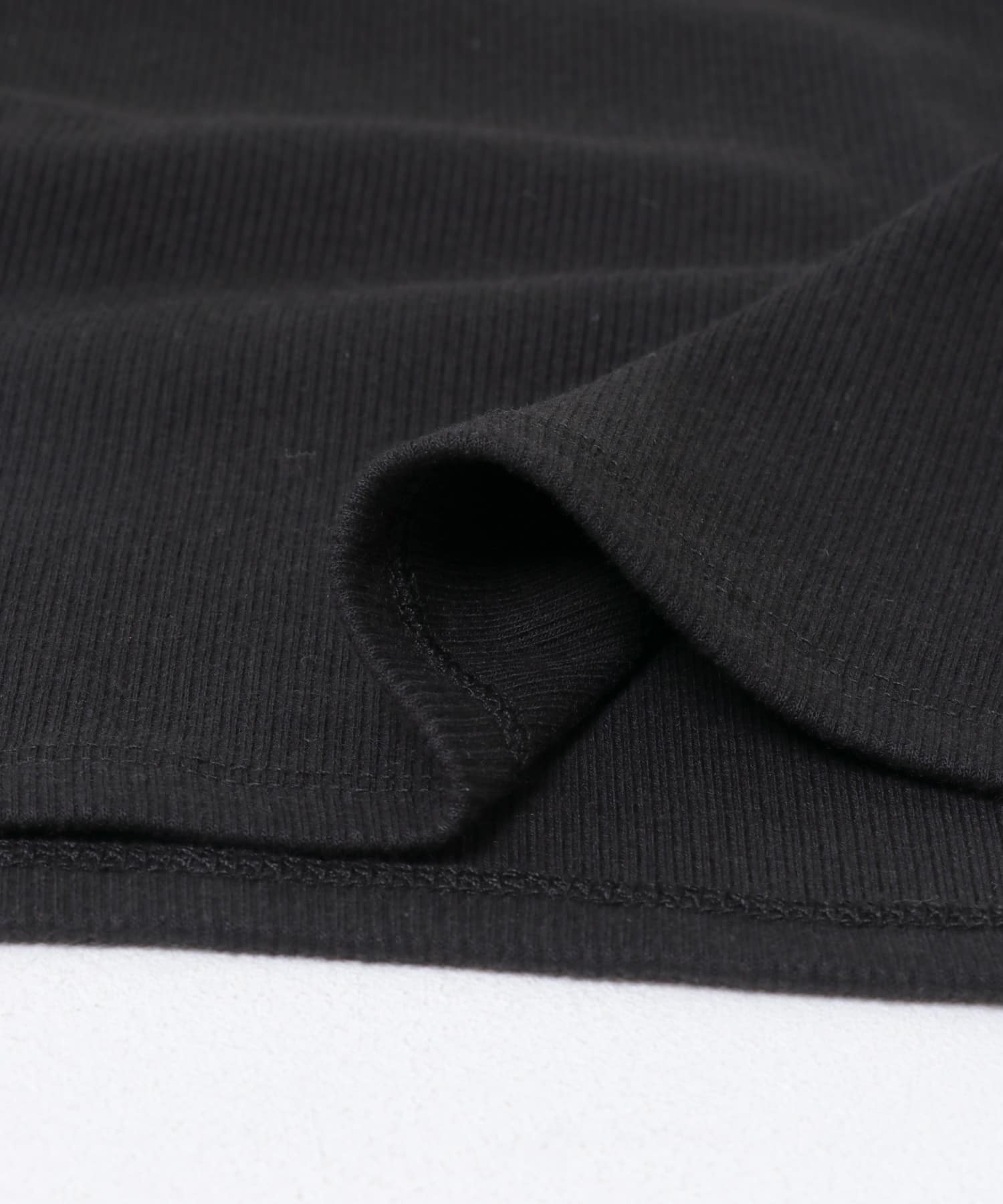 アシンメトリーリブコンパクトトップ BLACK one