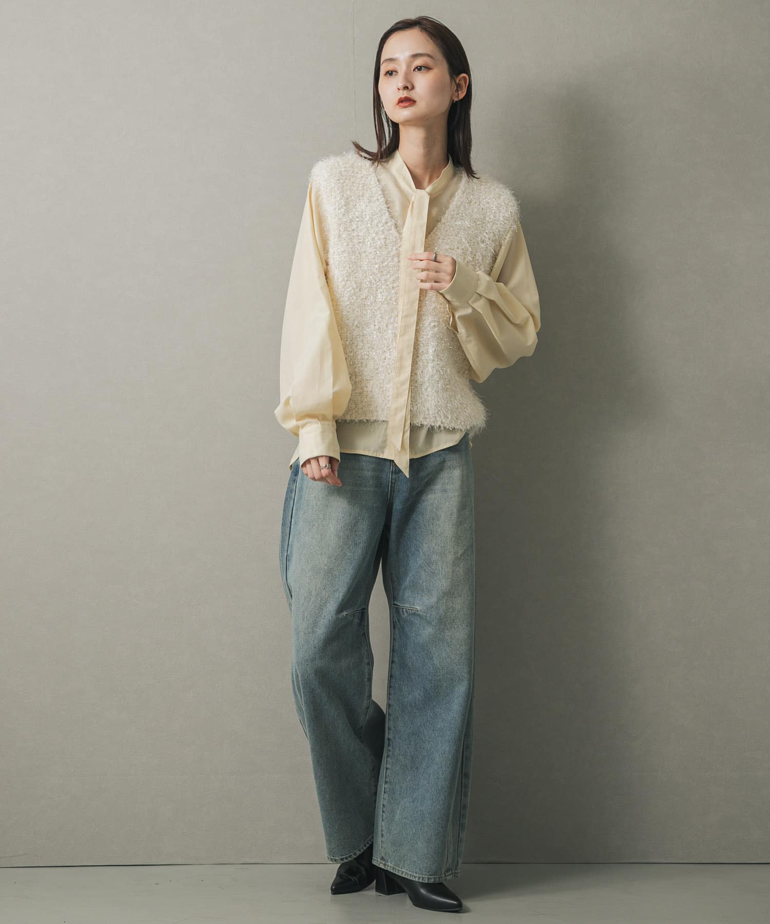 Y.BEIGE