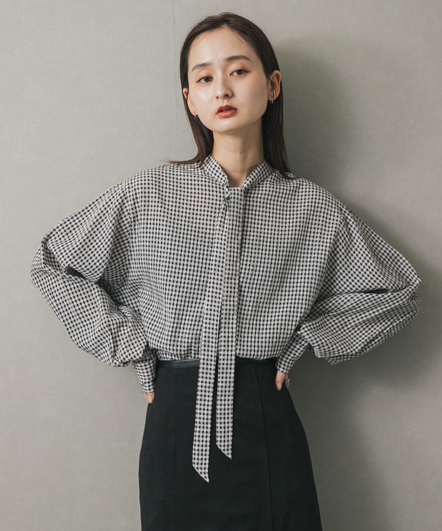 BLK×WHT