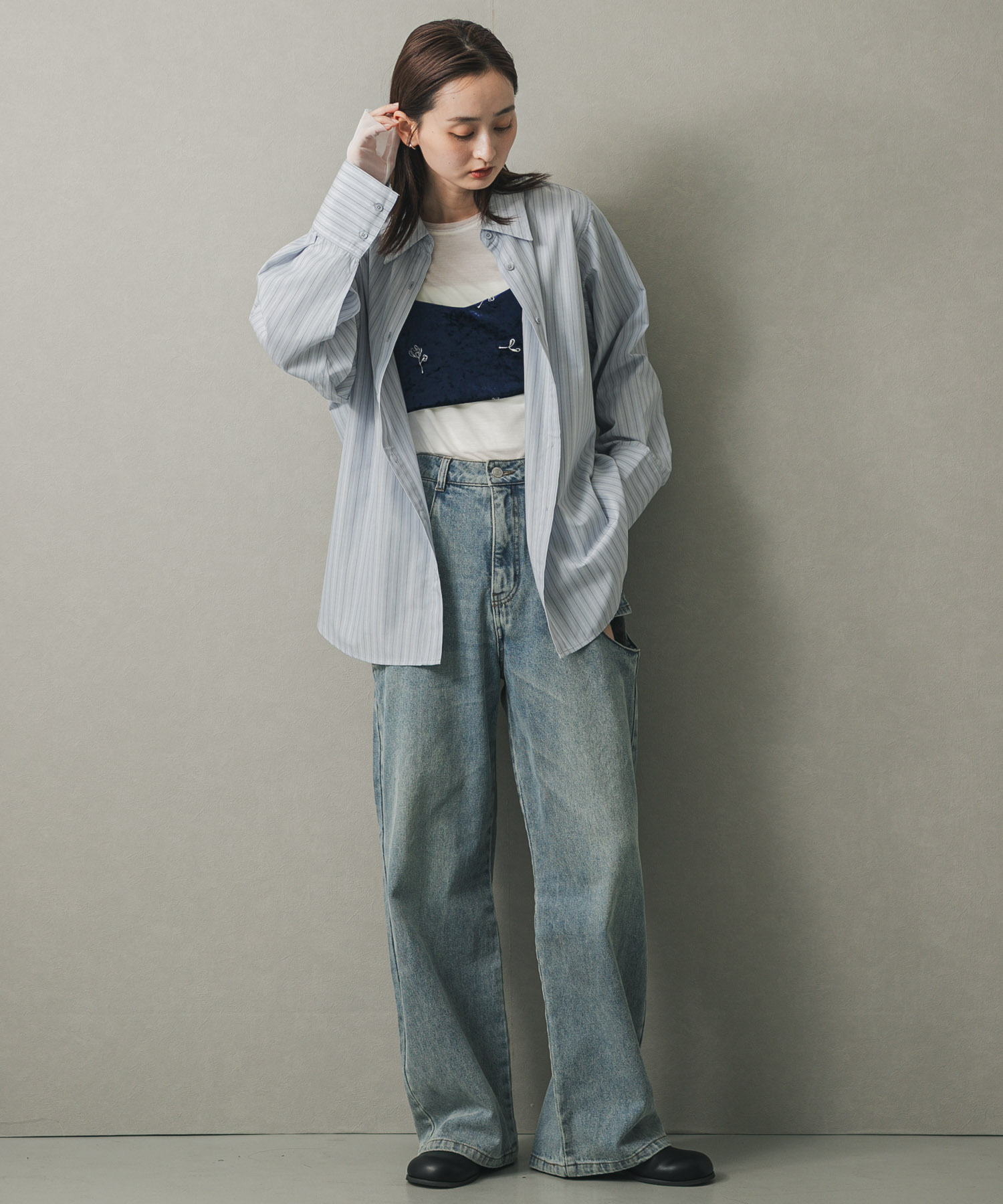 BLU×WHT