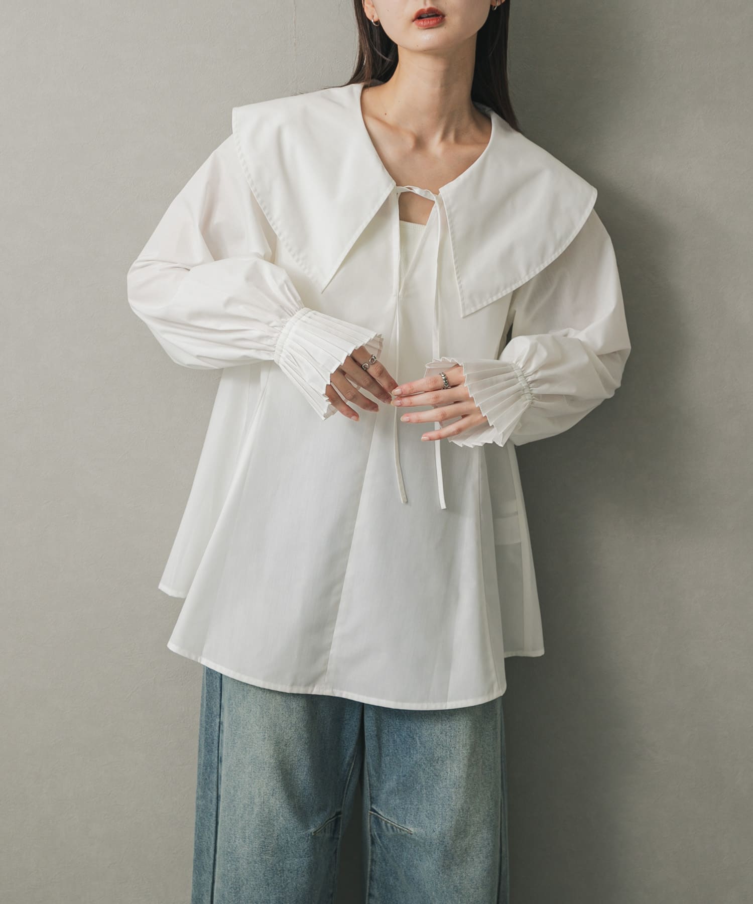 OFF WHITE