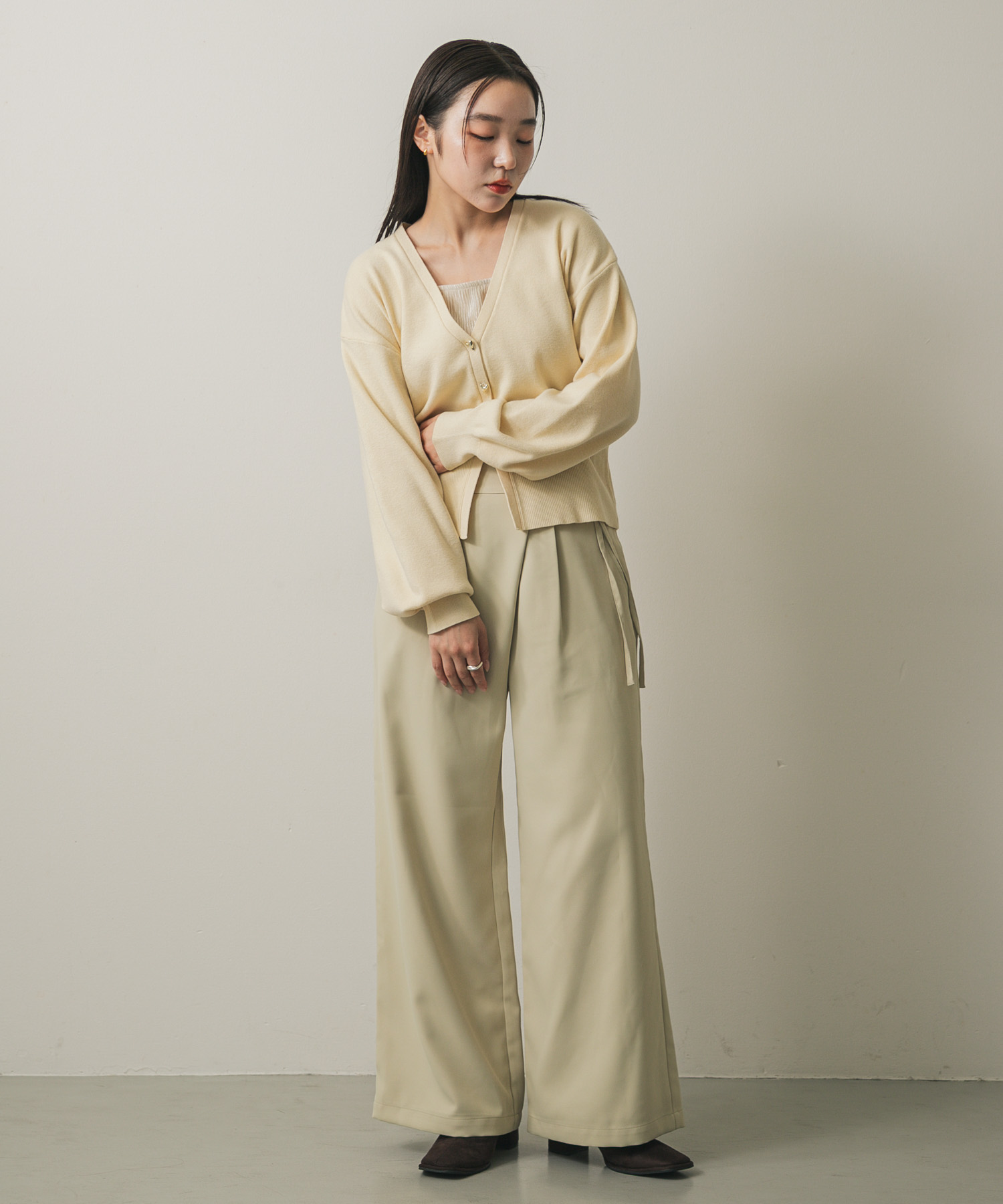 Y.BEIGE
