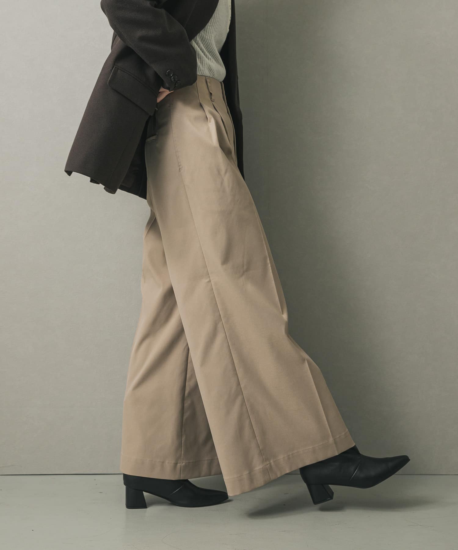 L.BEIGE