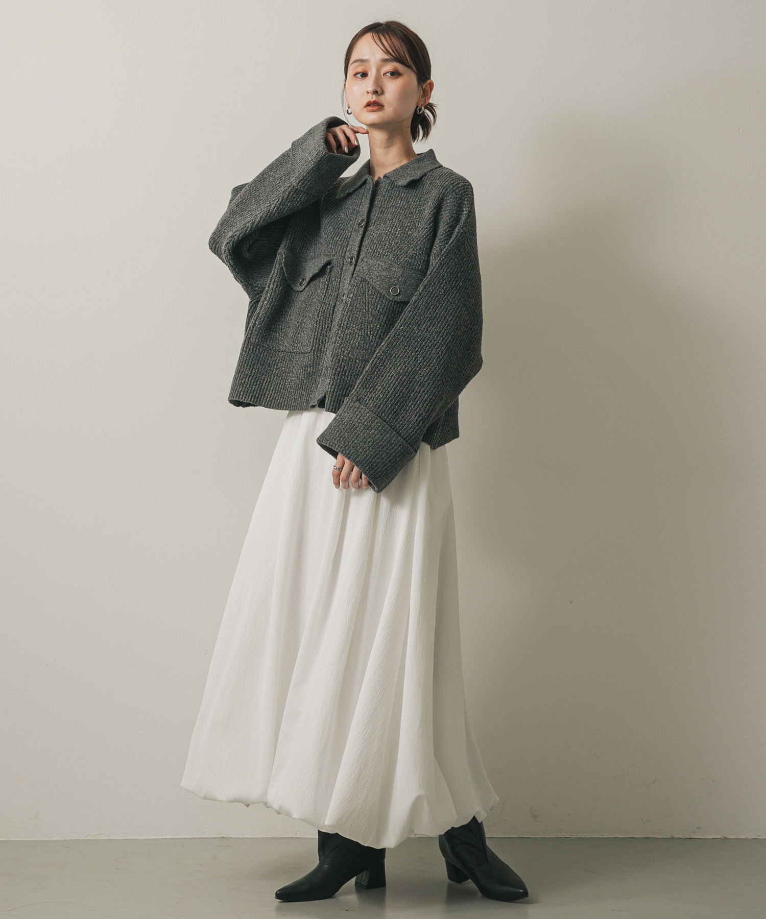 OFF WHITE