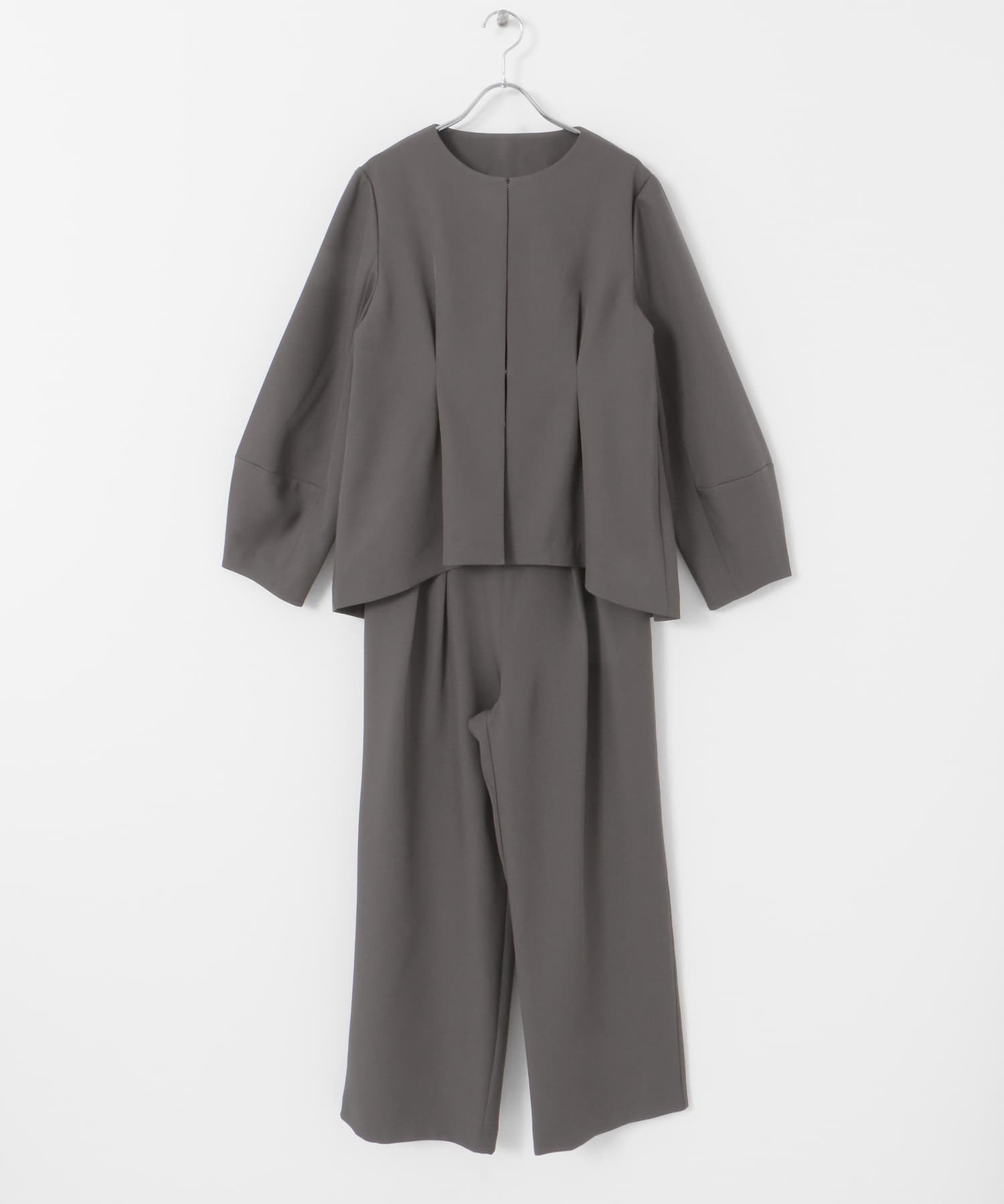 GRAY
