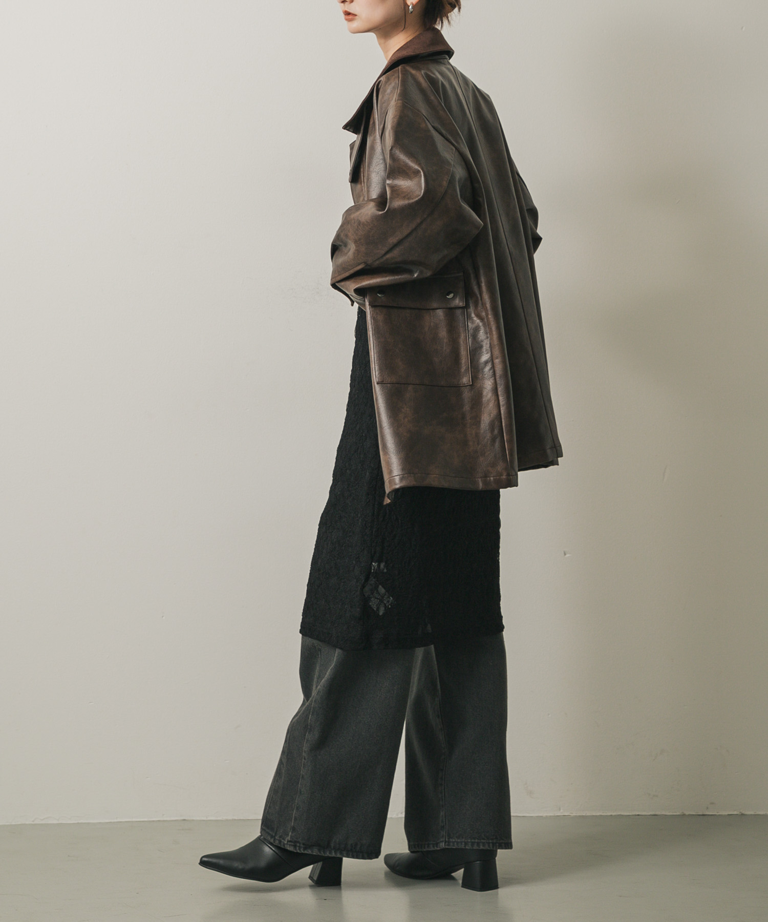 バックオープンレイヤードレースワンピース