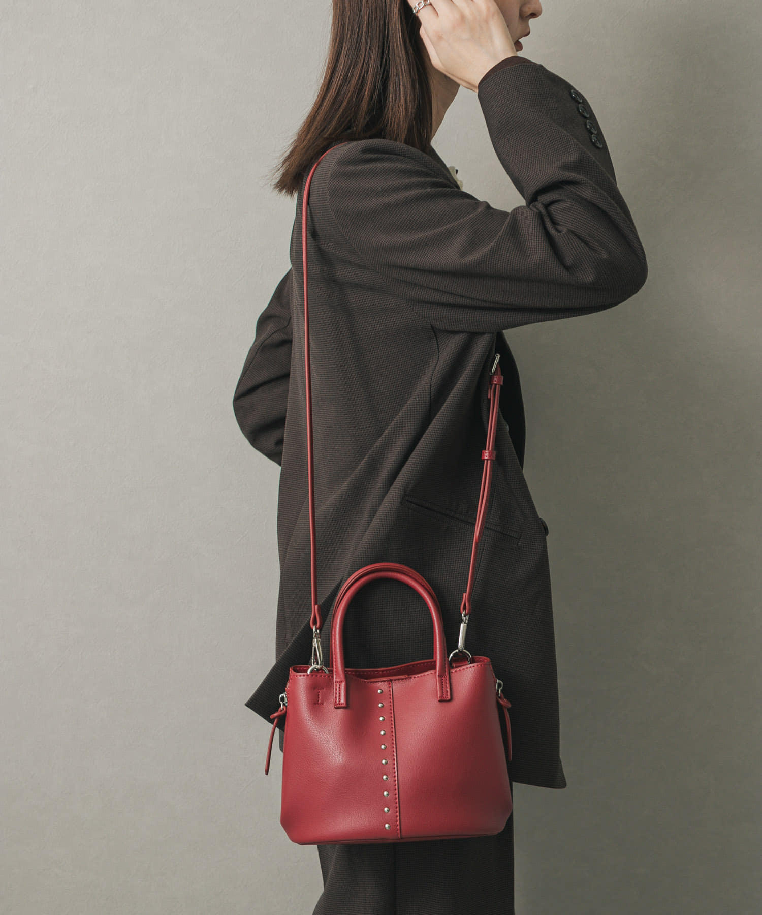 スタッズショルダーバッグ RED one