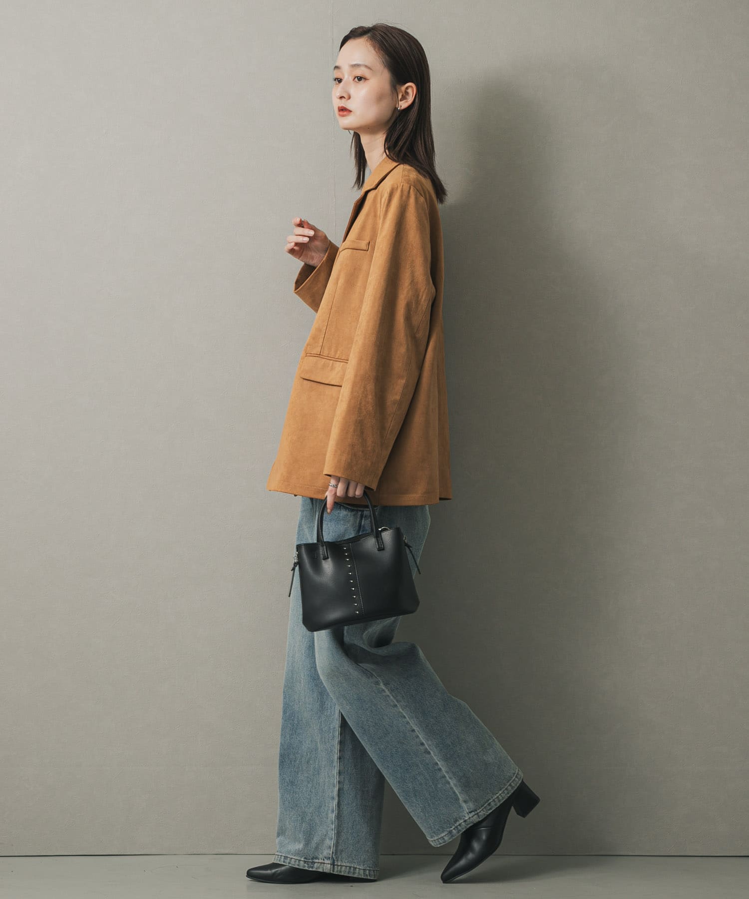 スタッズショルダーバッグ BLACK one