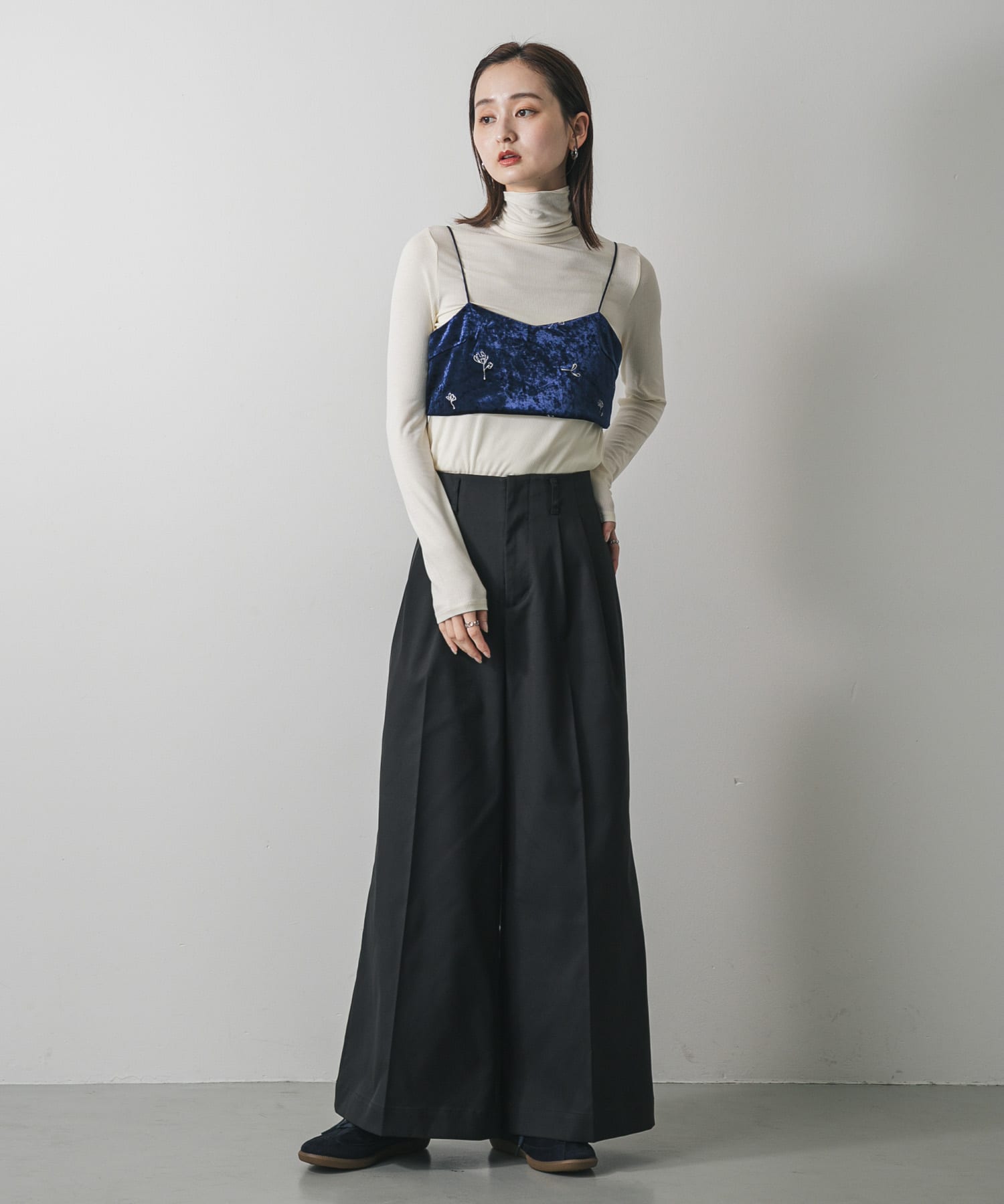 ジャーマントレーナースニーカー NAVY M