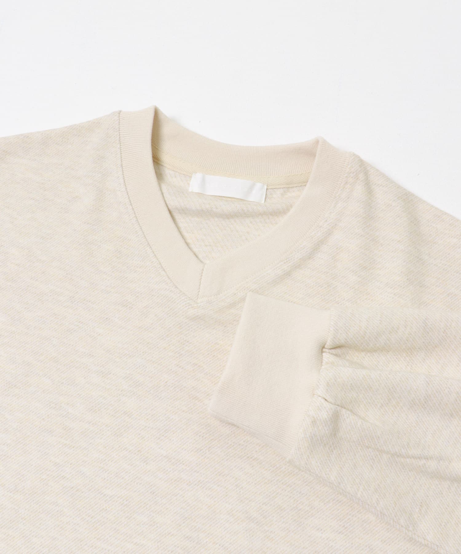 ライトカットメルトンVネックプルオーバー IVORY M