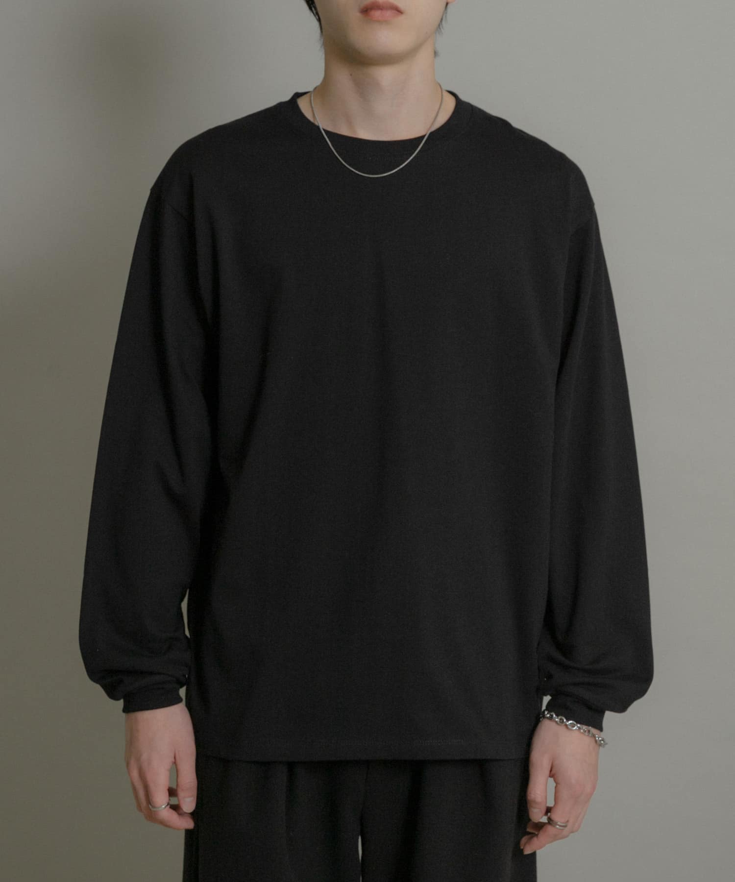 ベーシッククルーネックロングTシャツ