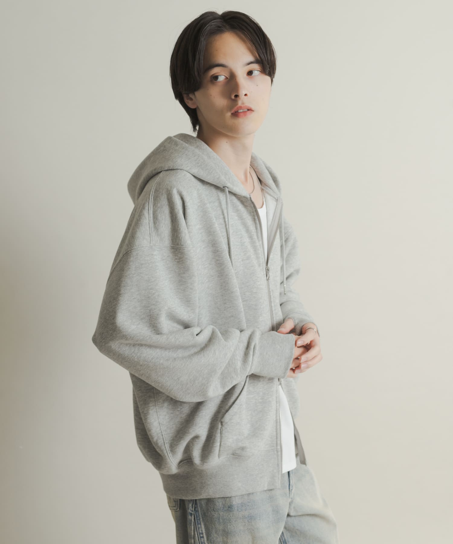 GRAY