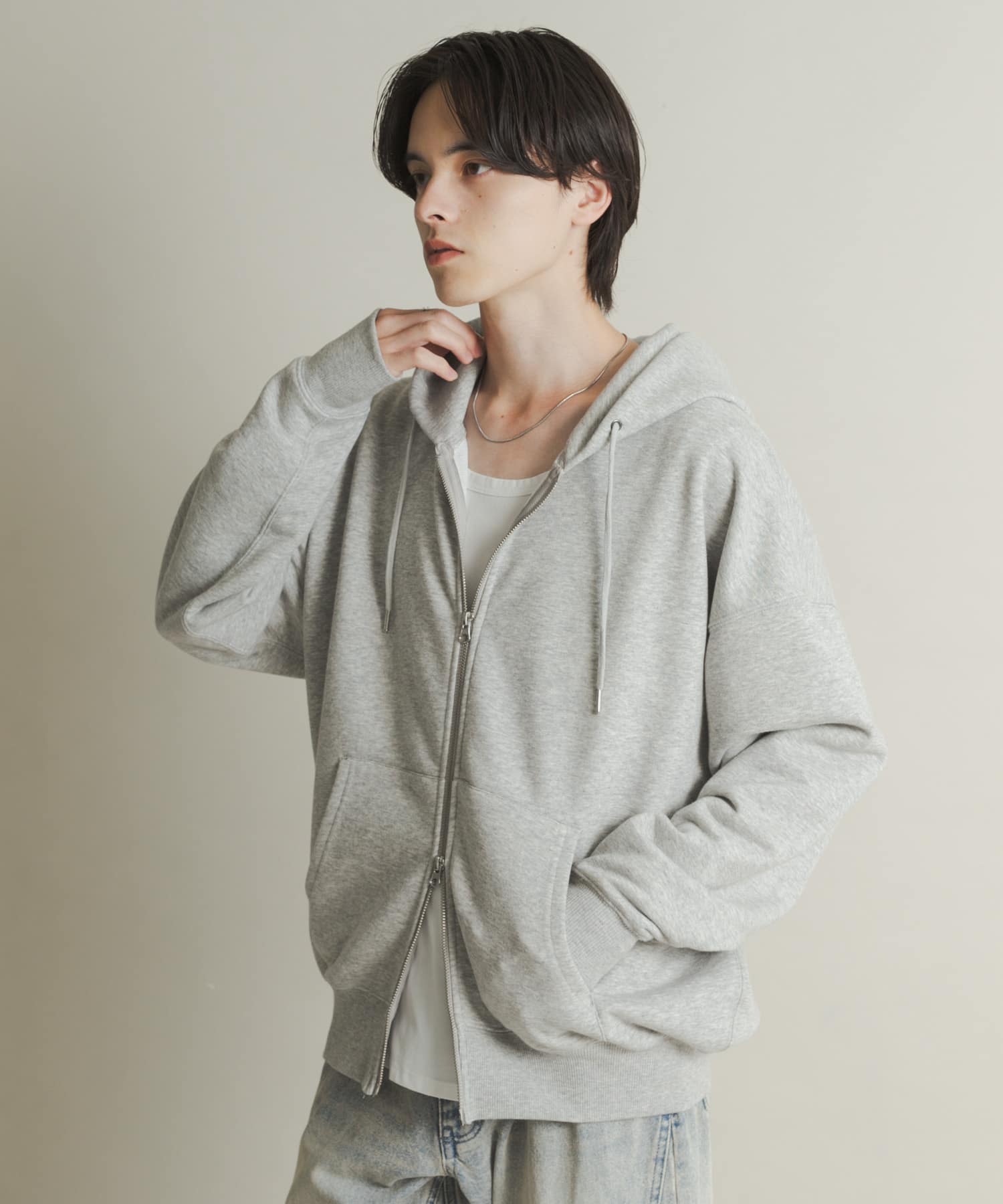 GRAY