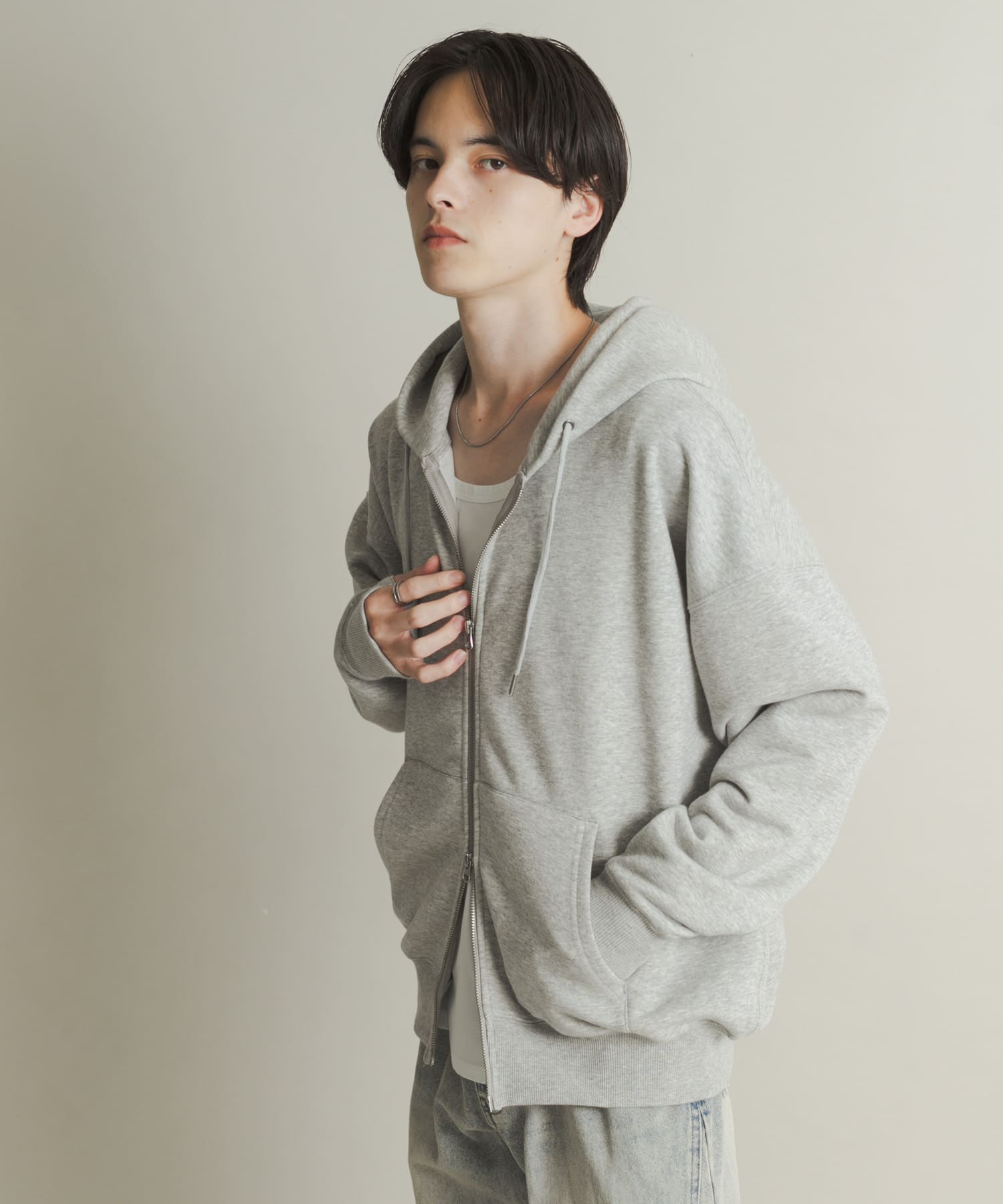 GRAY