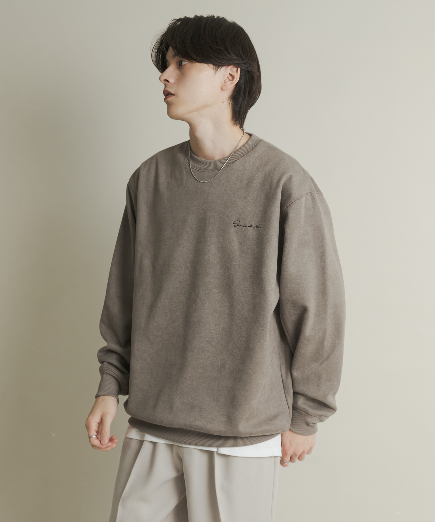 GRAY