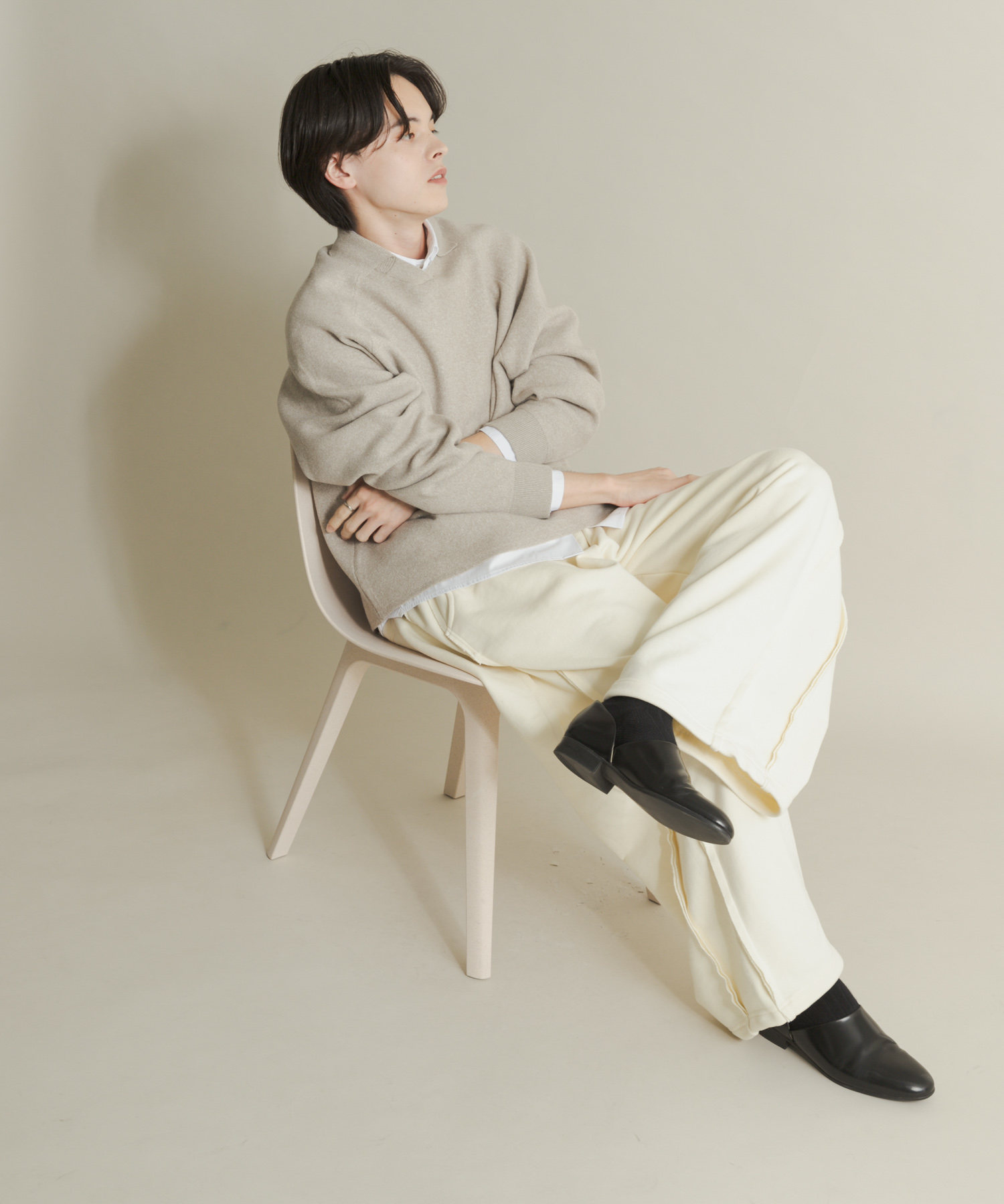 BEIGE