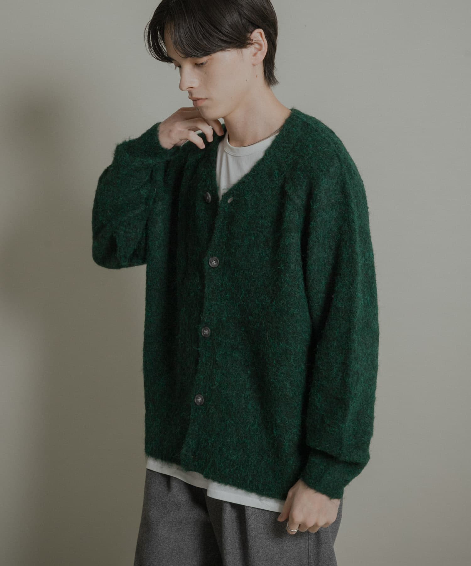 GREEN