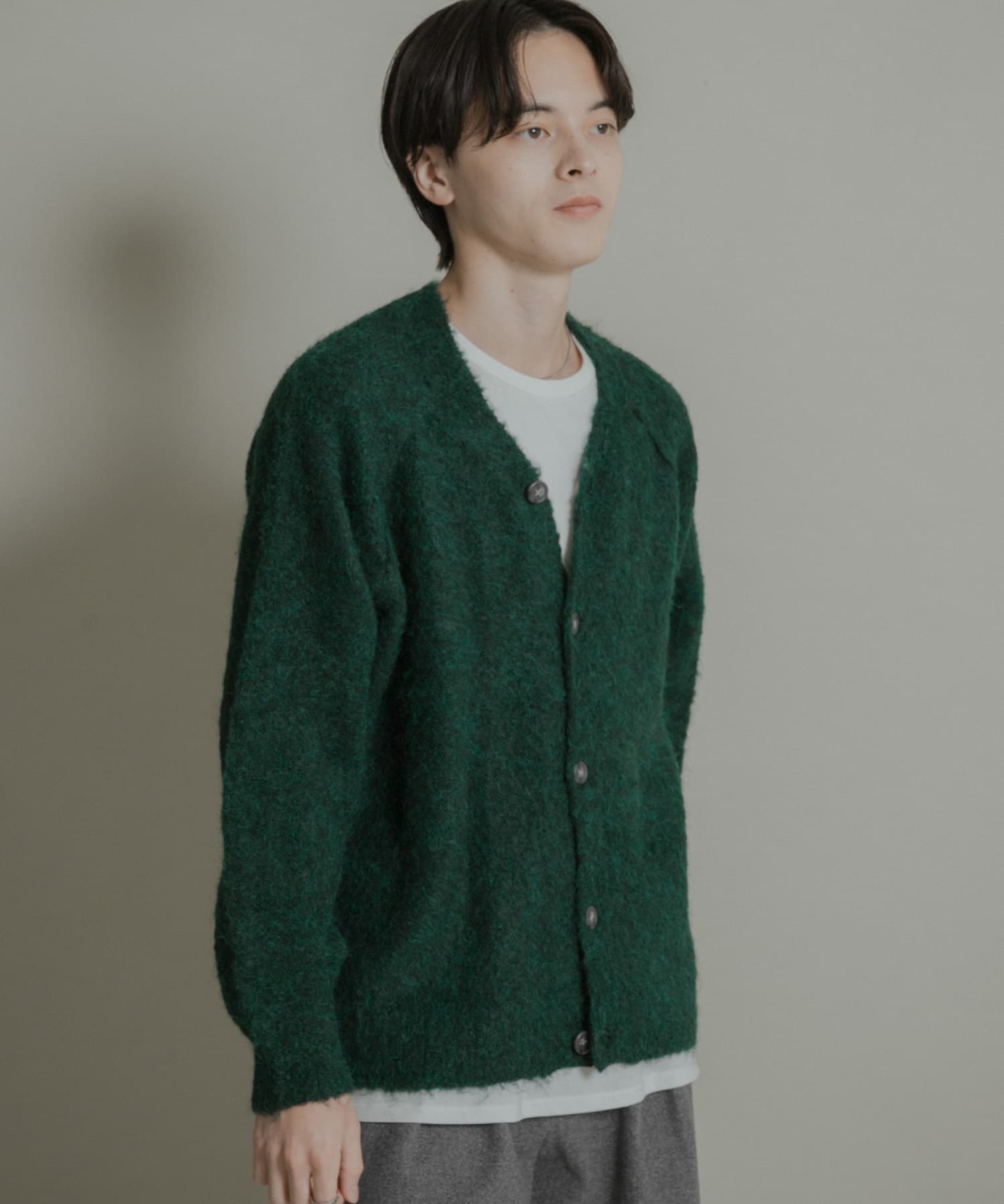 GREEN
