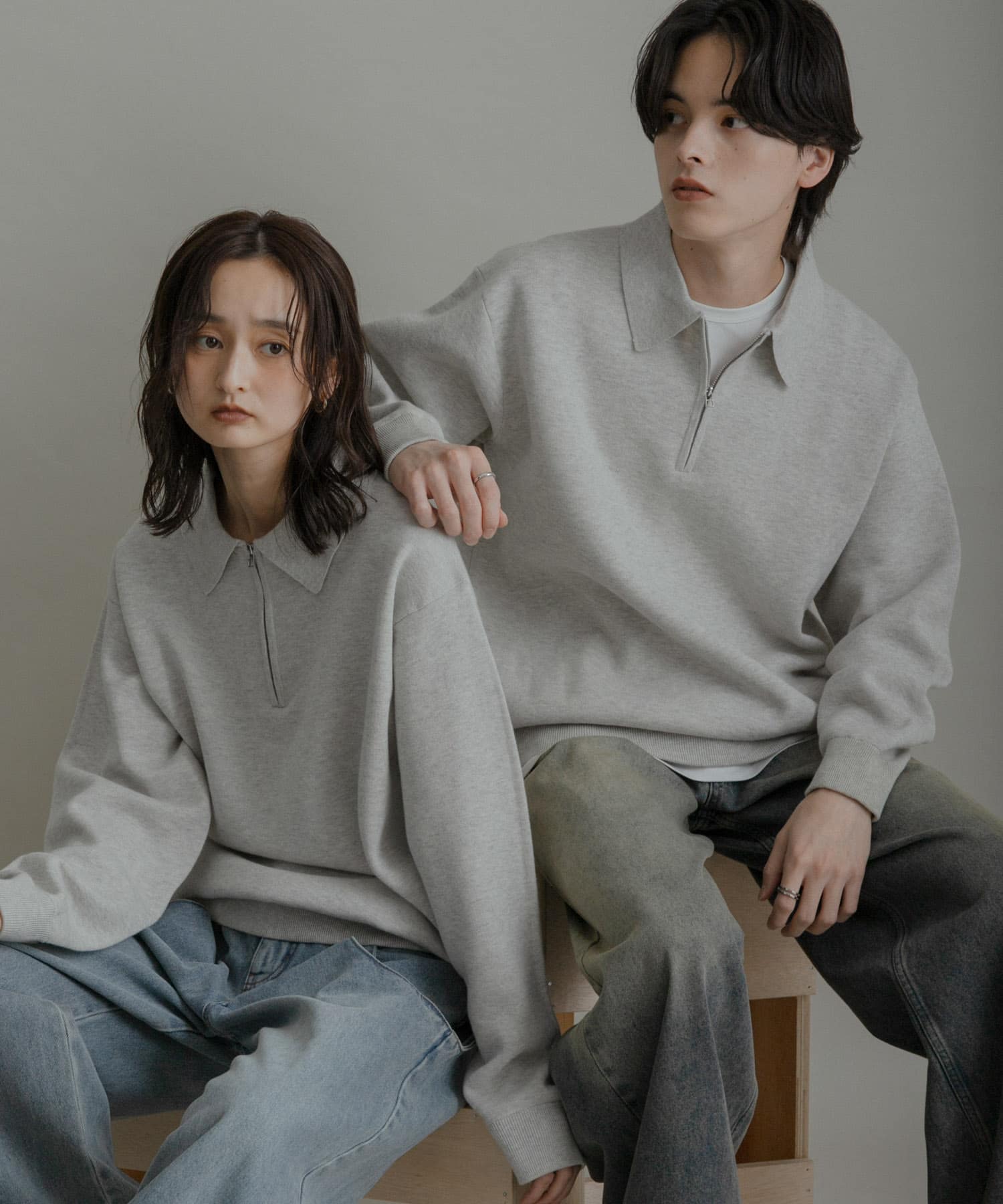 ユニセックス』スウェットライクハーフジップニット(M L.GRAY