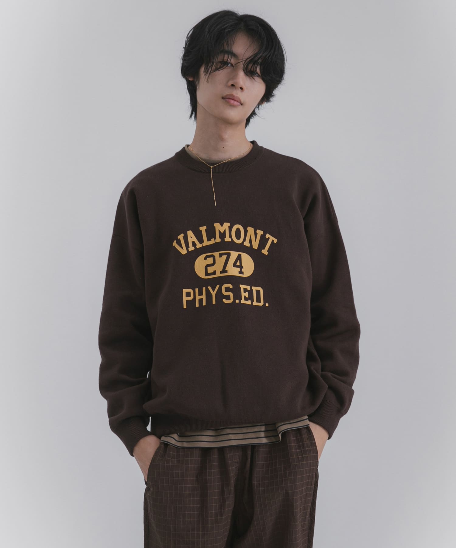 スウェットライクカレッジロゴニット BROWN M